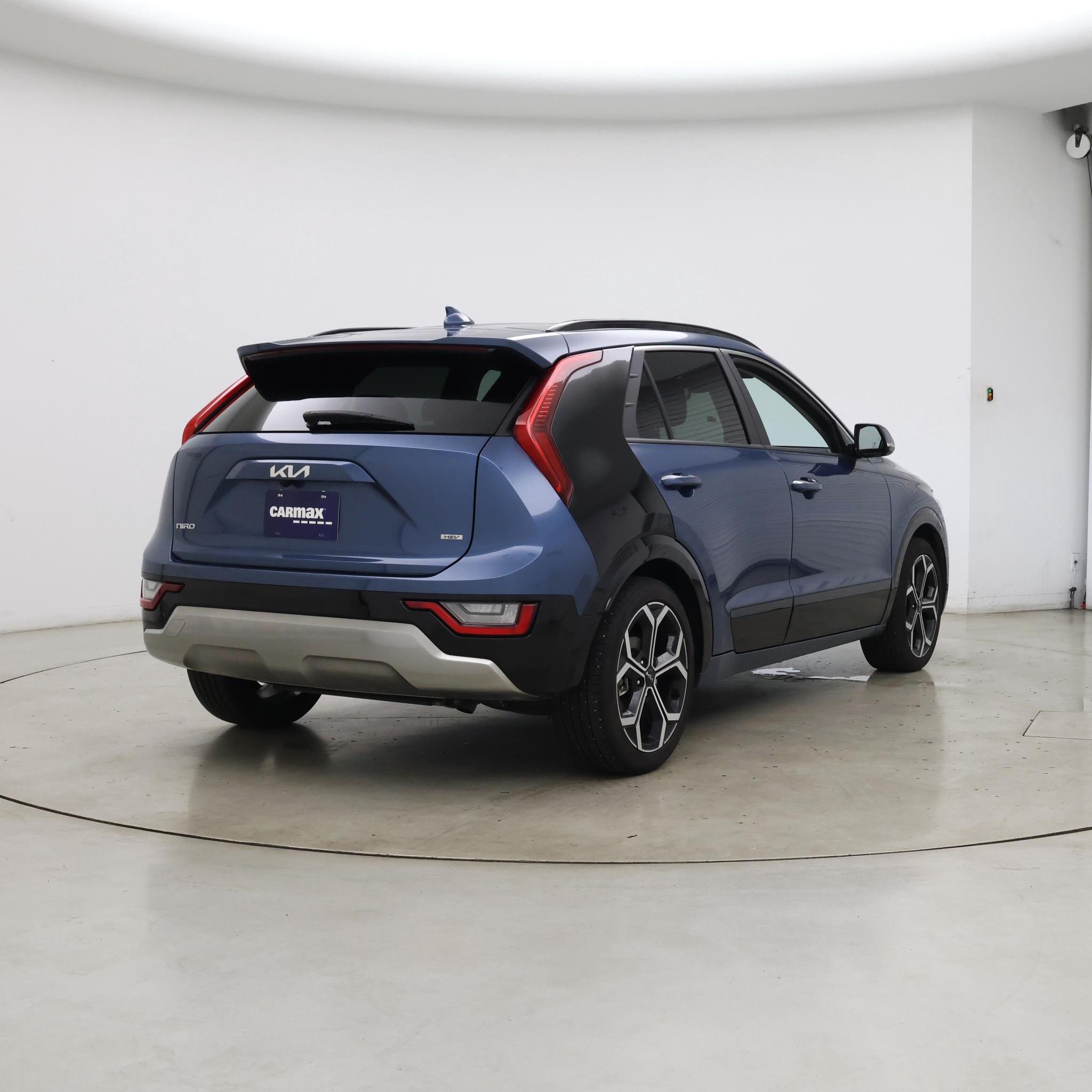 Thumbnail: 2024 Kia Niro - 8