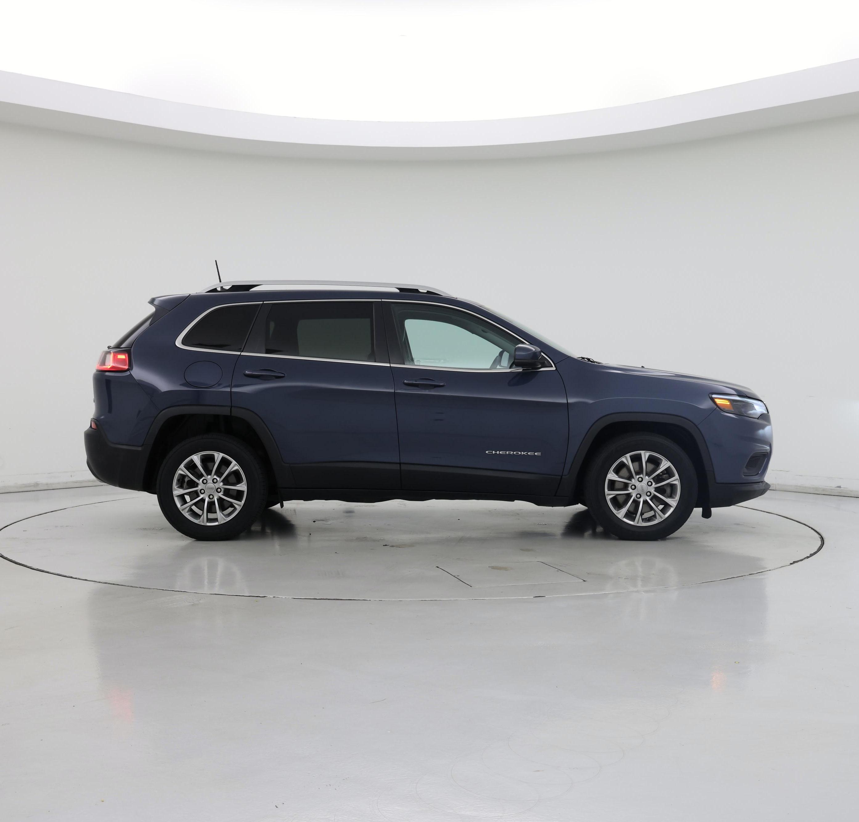 Thumbnail: 2021 Jeep Cherokee - 7