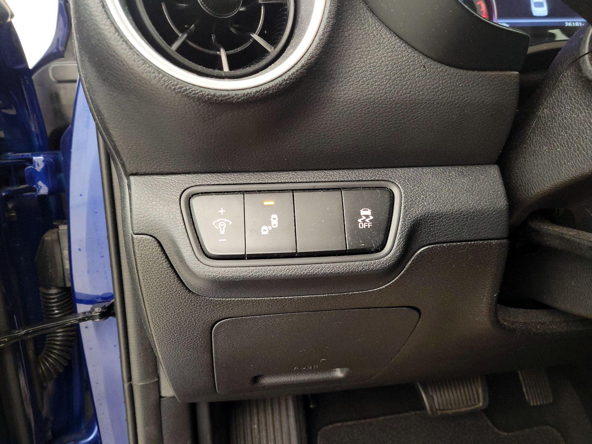 Thumbnail: 2023 Kia Forte - 13