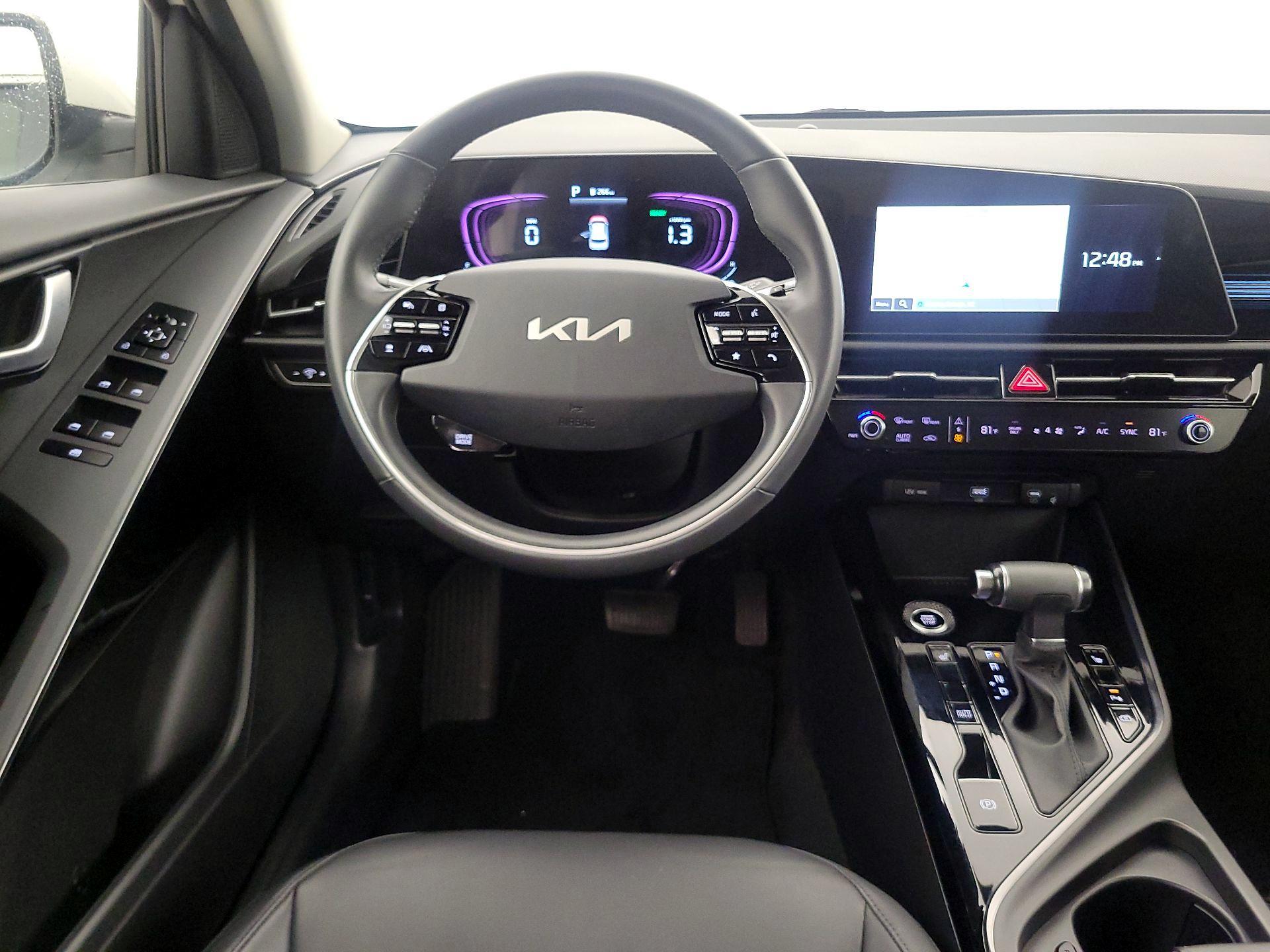 Thumbnail: 2023 Kia Niro - 10