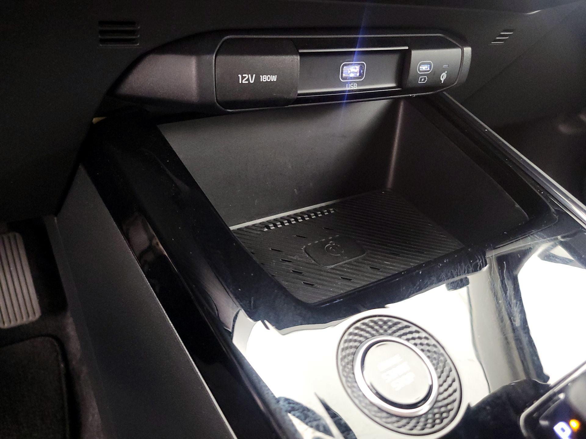 Thumbnail: 2023 Kia Niro - 19