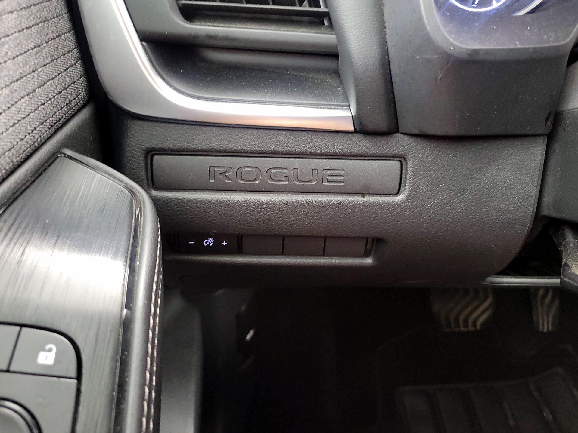 Thumbnail: 2021 Nissan Rogue - 13
