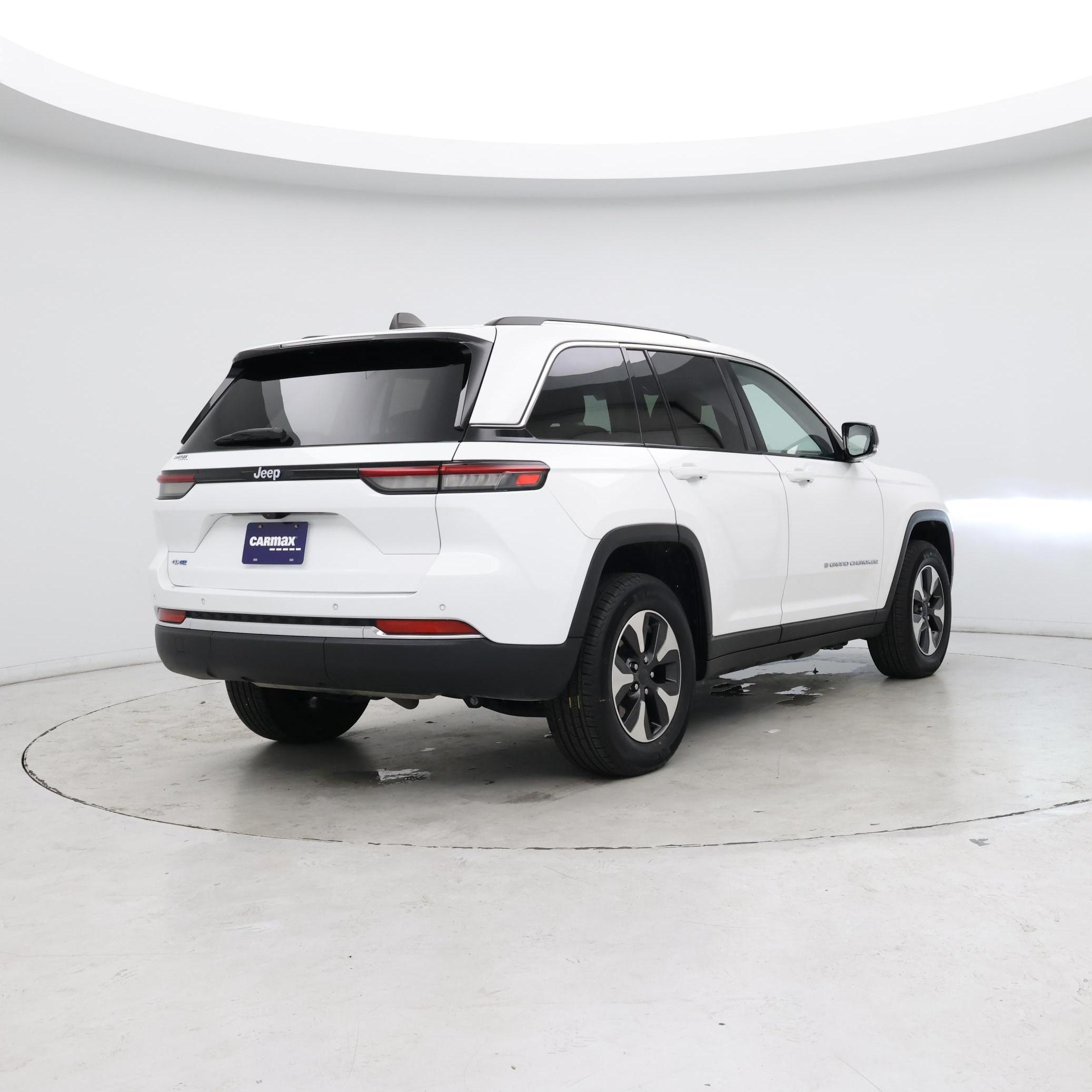 Thumbnail: 2023 Jeep Grand Cherokee - 8