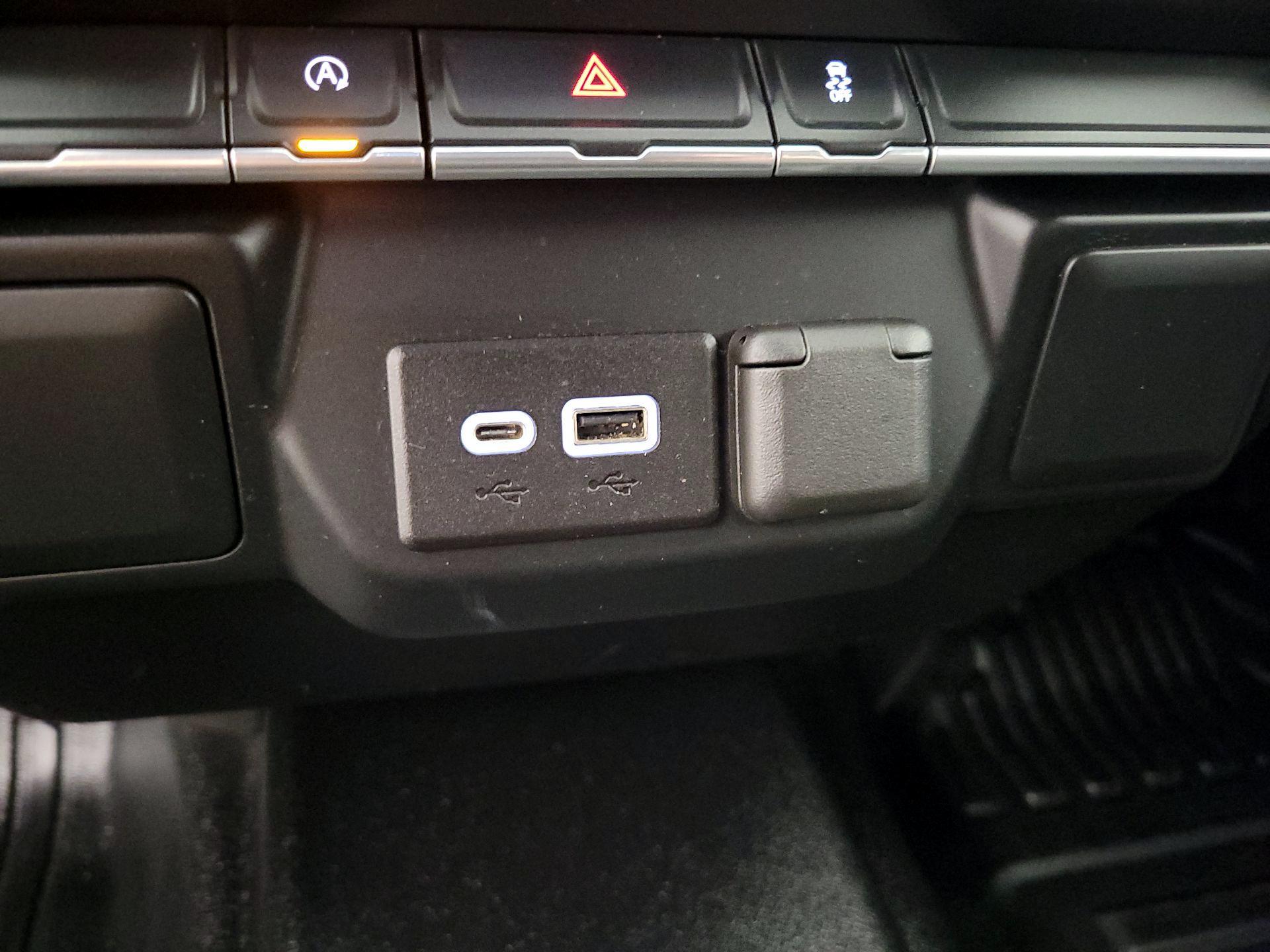 Thumbnail: 2022 Chevrolet Silverado 1500 - 18