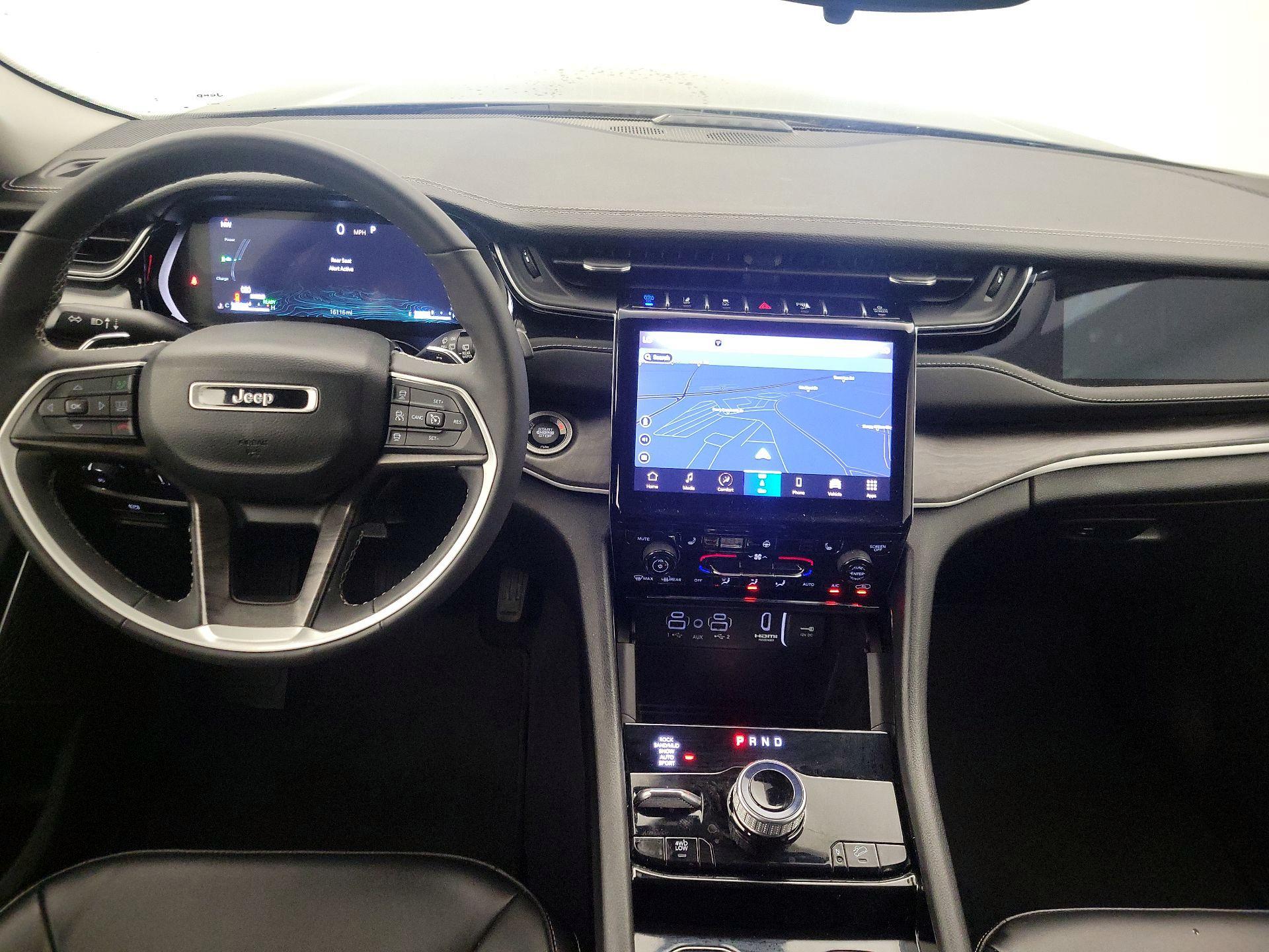 Thumbnail: 2023 Jeep Grand Cherokee - 9