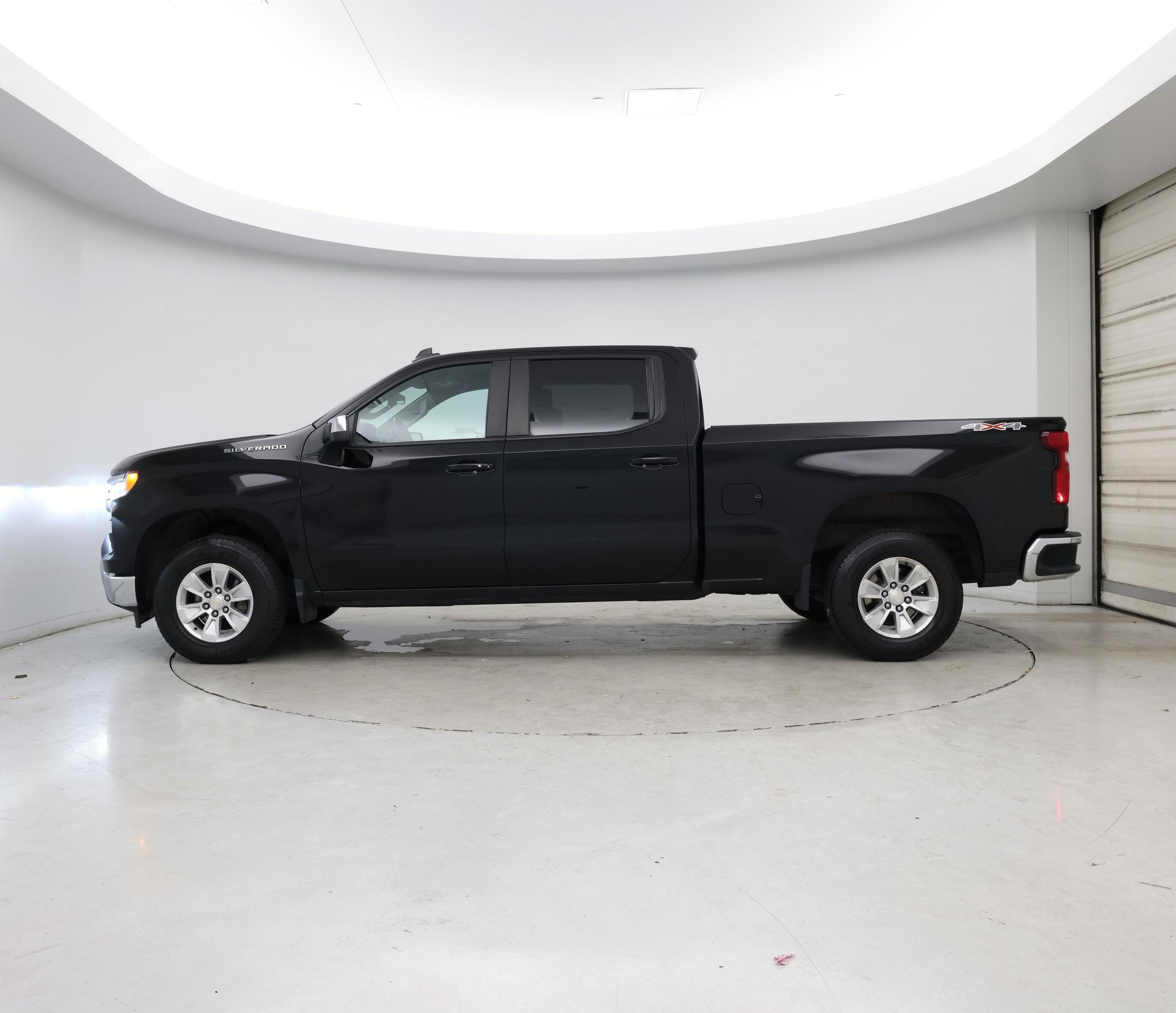 Thumbnail: 2023 Chevrolet Silverado 1500 - 3