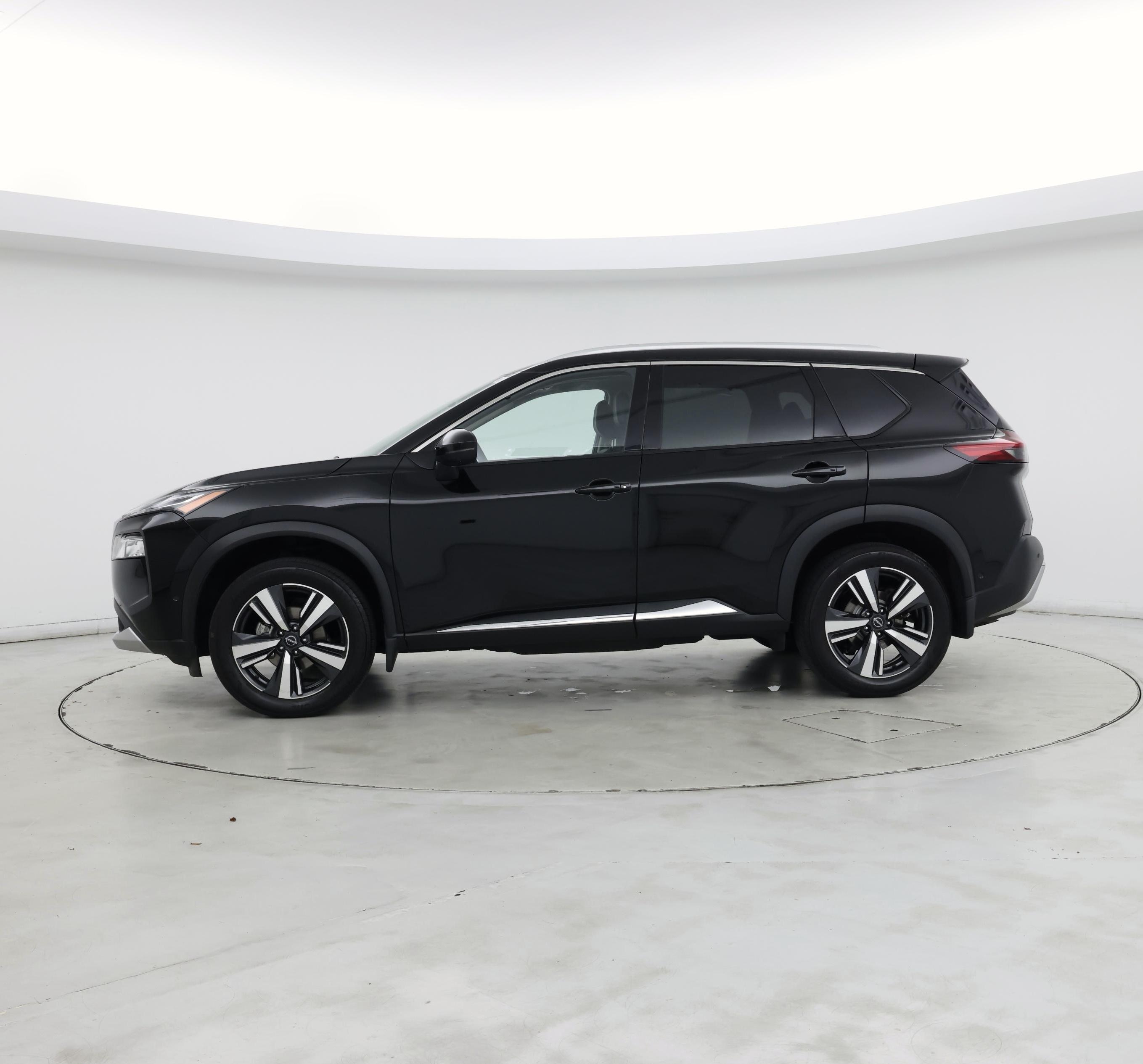 Thumbnail: 2023 Nissan Rogue - 3