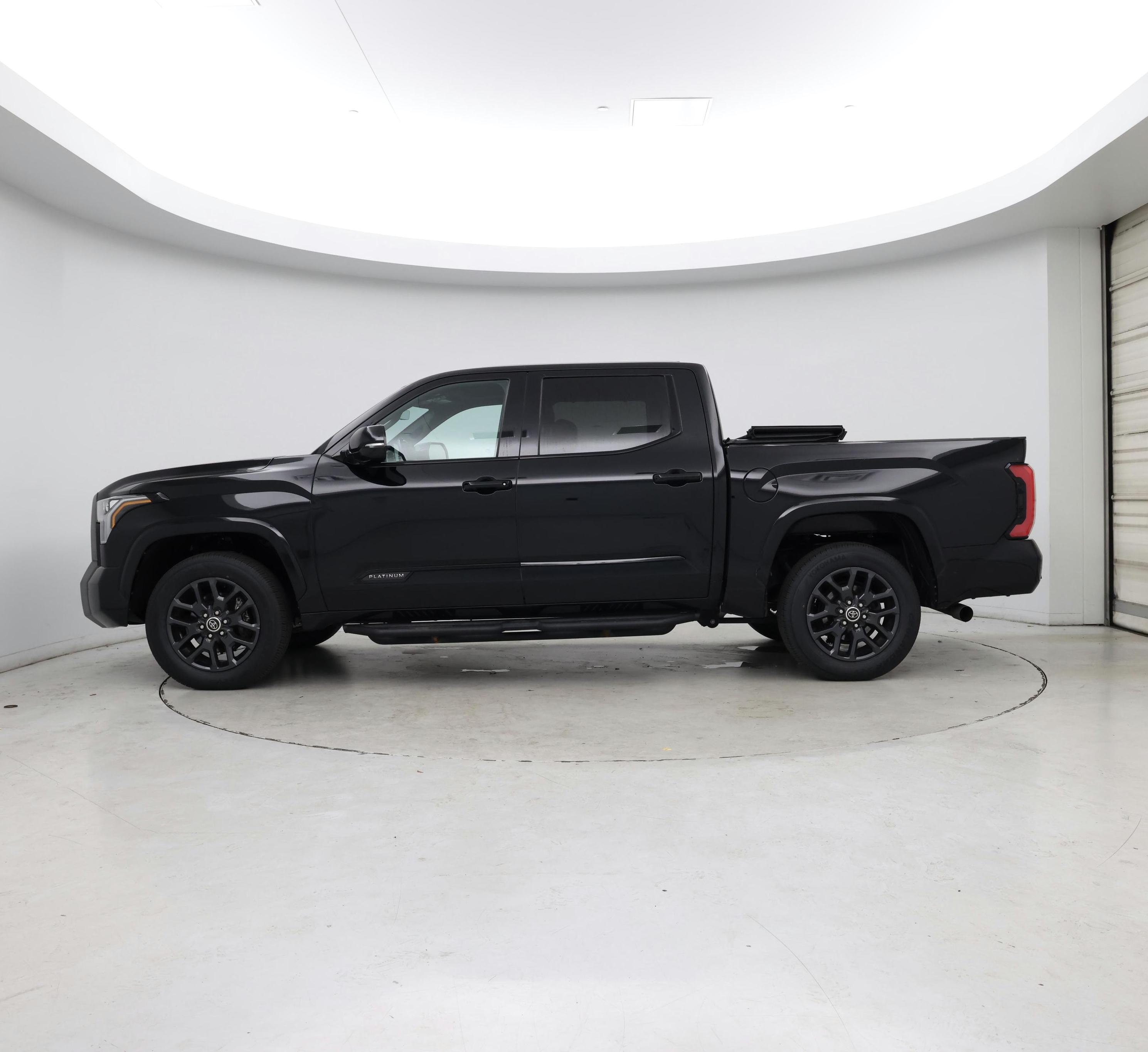 Thumbnail: 2022 Toyota Tundra - 3