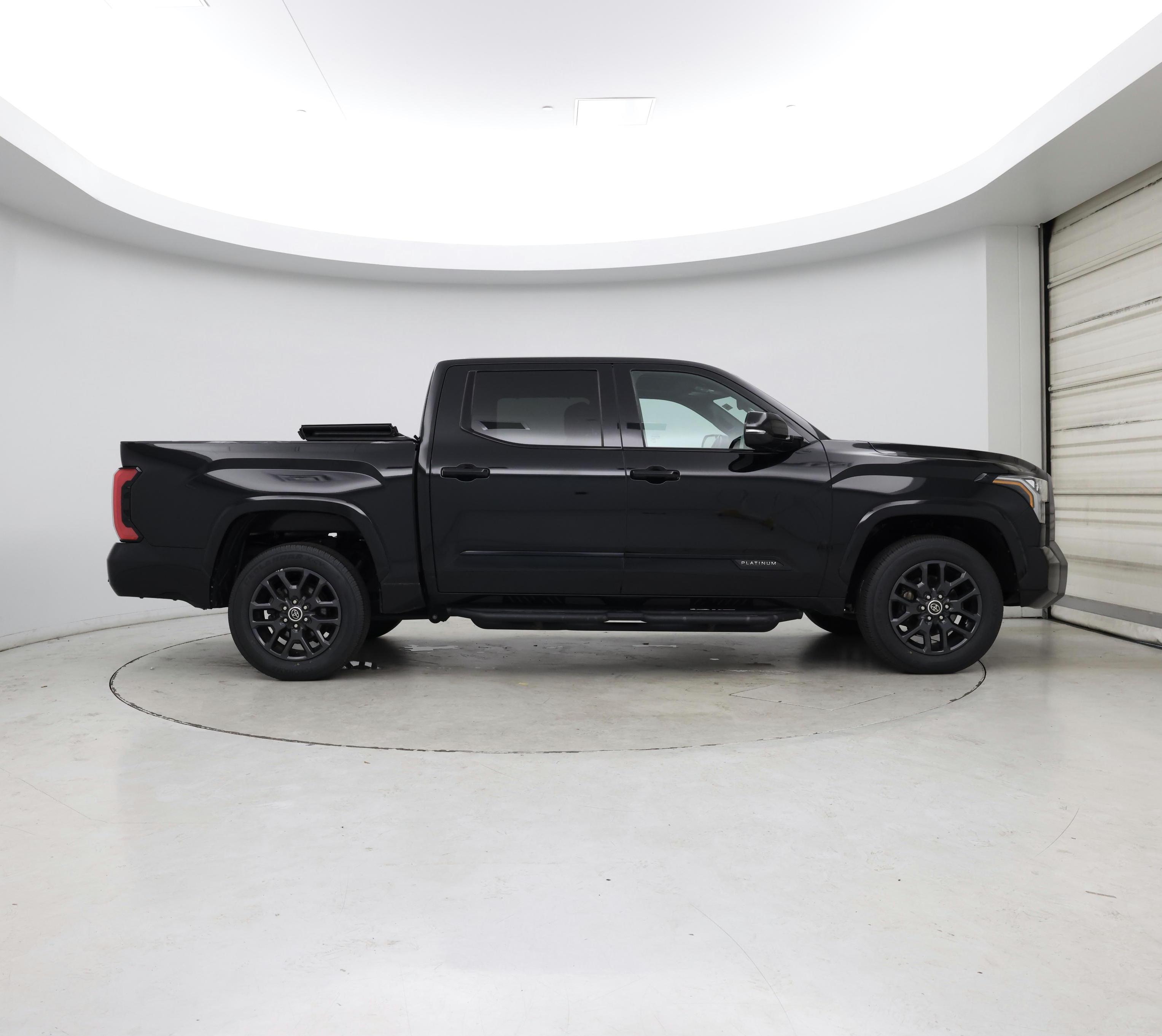 Thumbnail: 2022 Toyota Tundra - 7