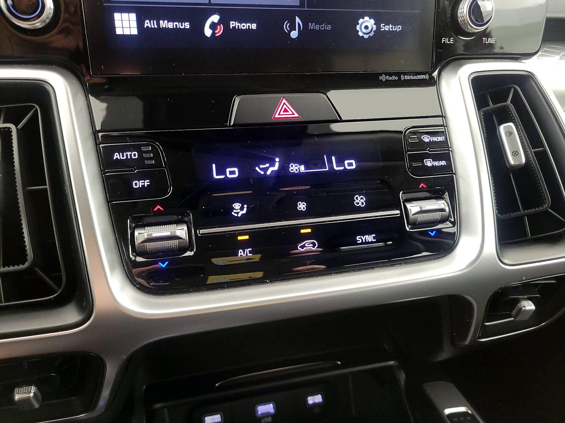 Thumbnail: 2021 Kia Sorento - 16