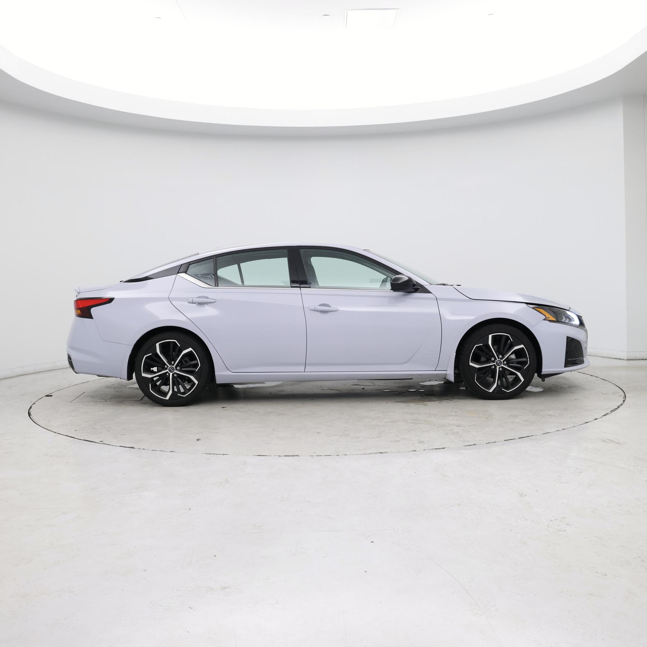 Thumbnail: 2023 Nissan Altima - 7