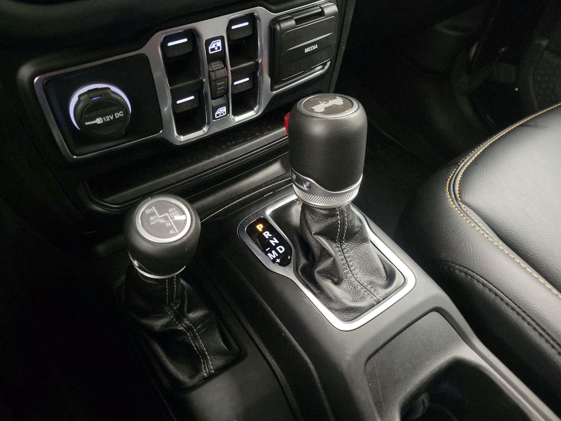 Thumbnail: 2024 Jeep Wrangler - 17