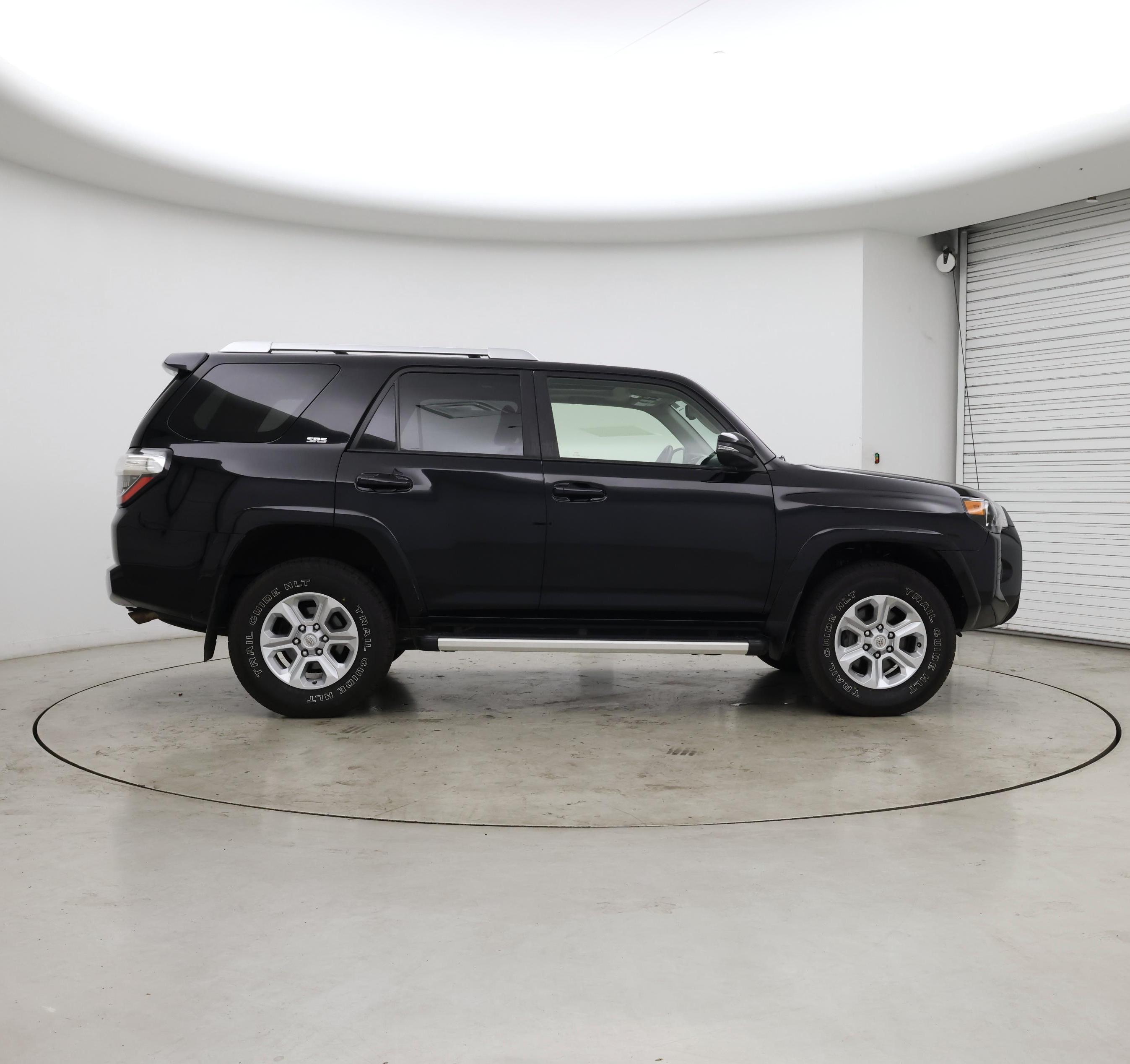 Thumbnail: 2018 Toyota 4Runner - 7