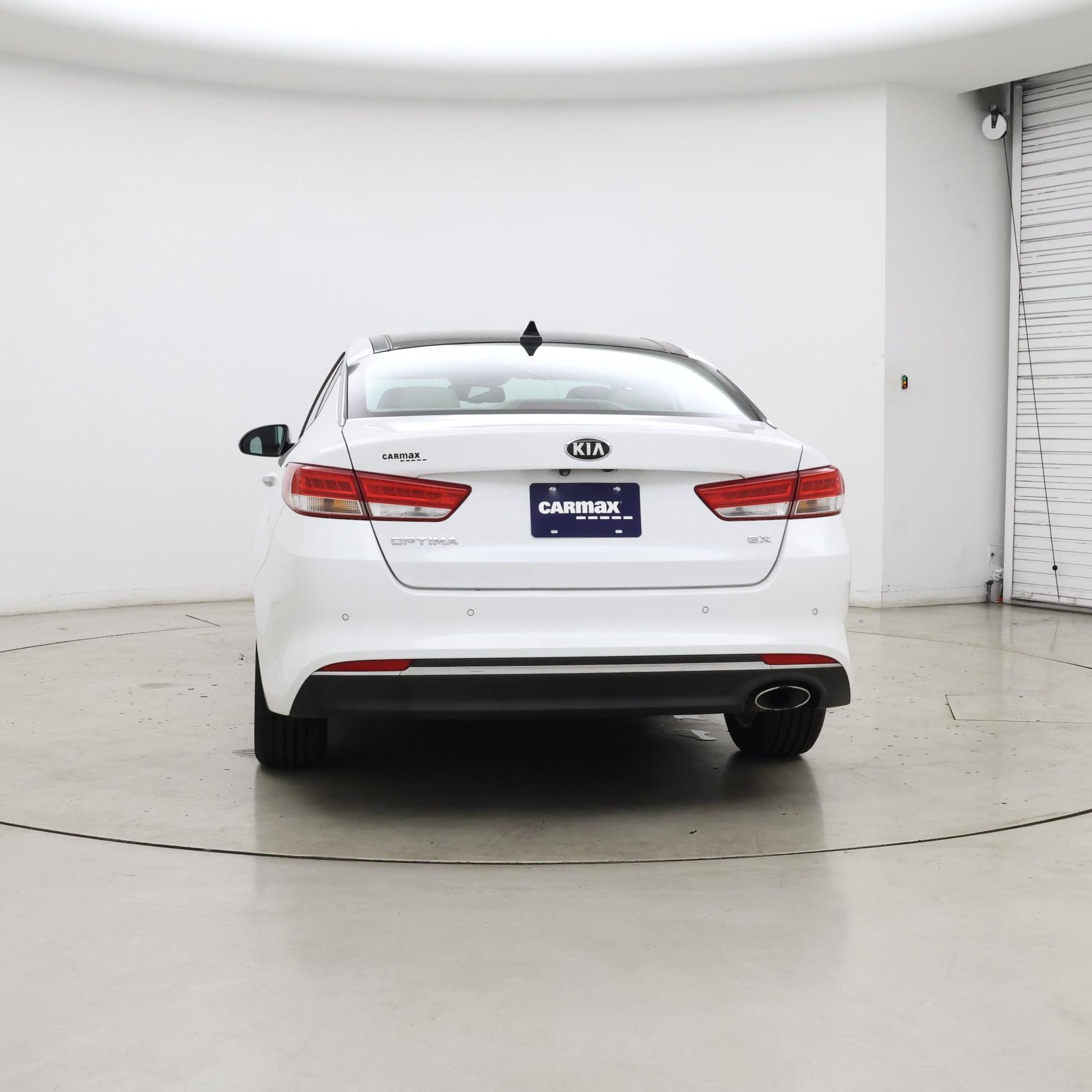 Thumbnail: 2016 Kia Optima - 6