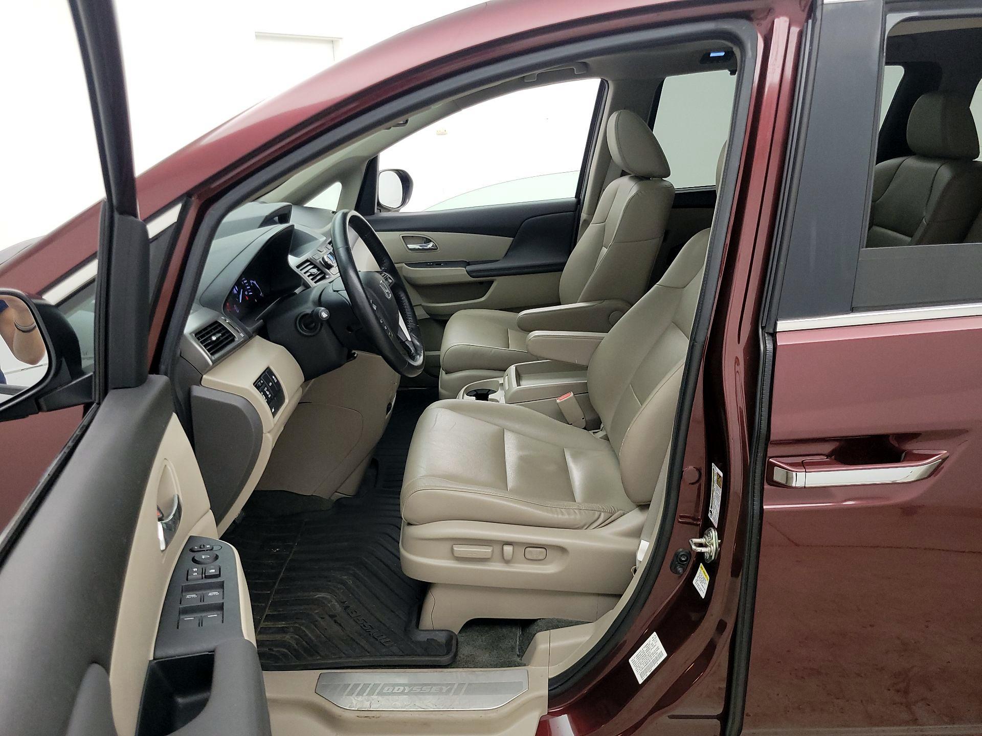 Thumbnail: 2016 Honda Odyssey - 11