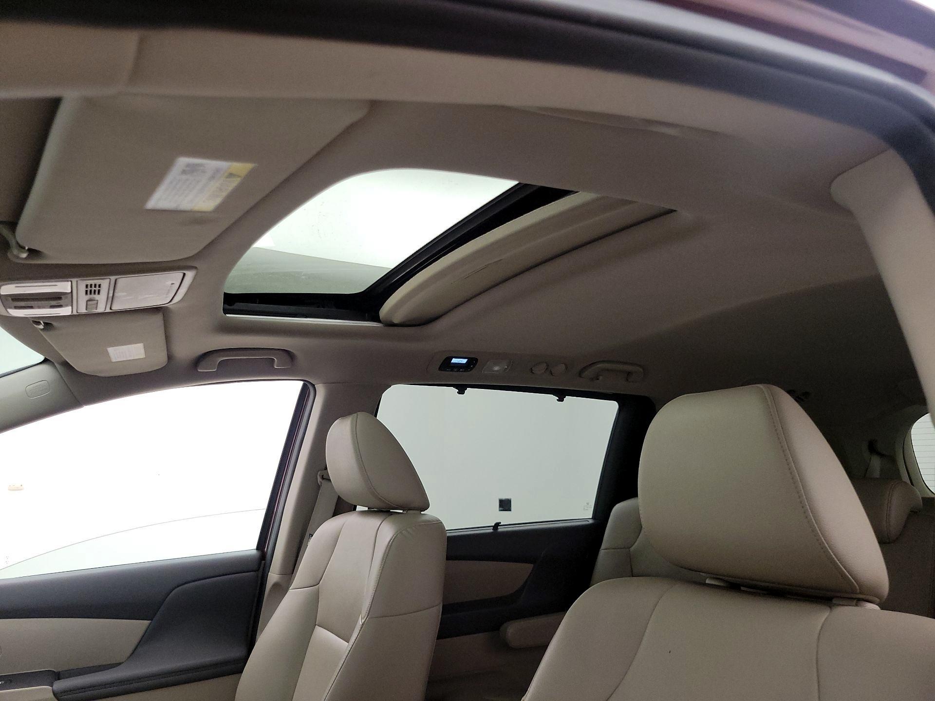 Thumbnail: 2016 Honda Odyssey - 19