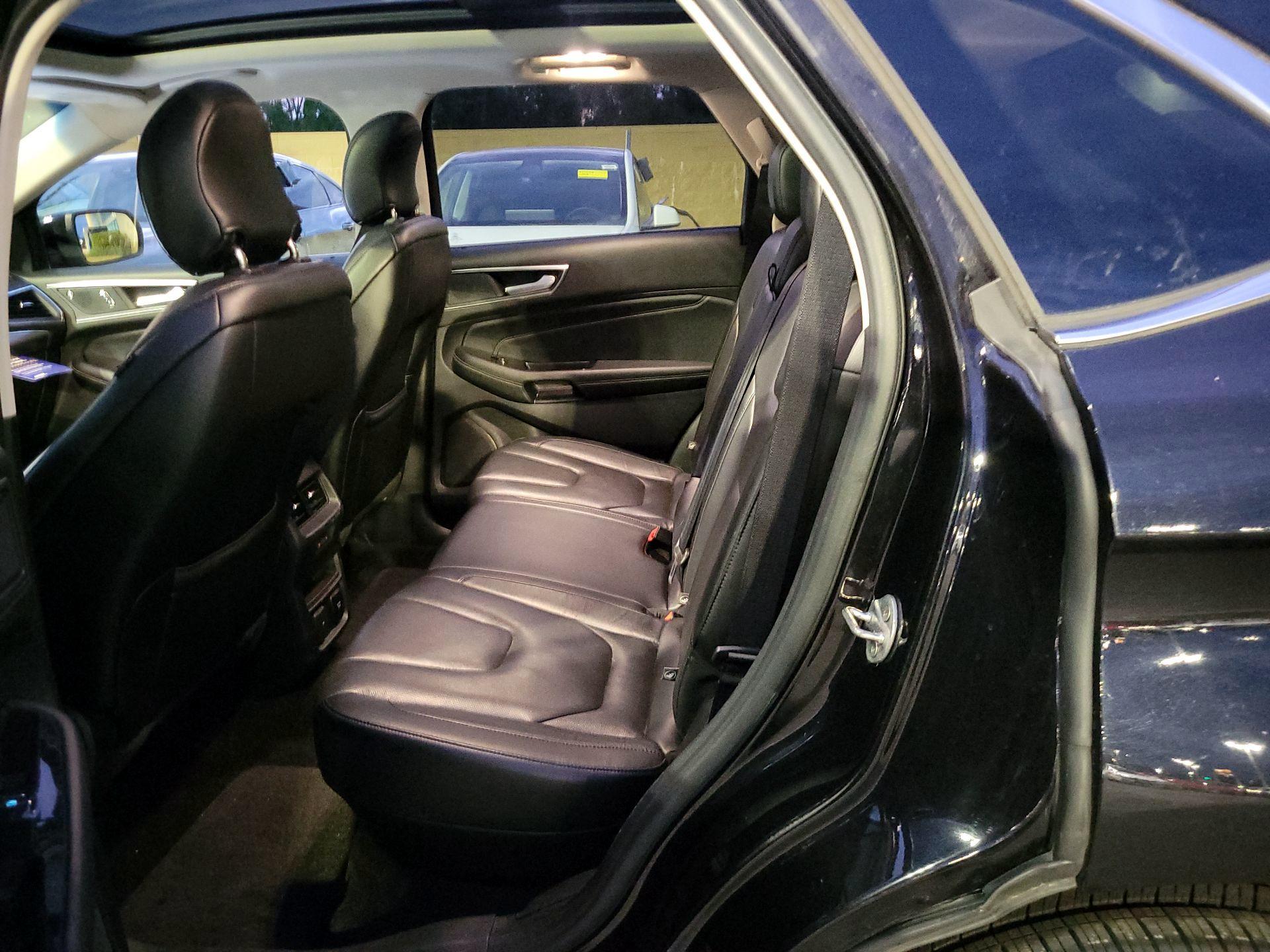 Thumbnail: 2019 Ford Edge - 19