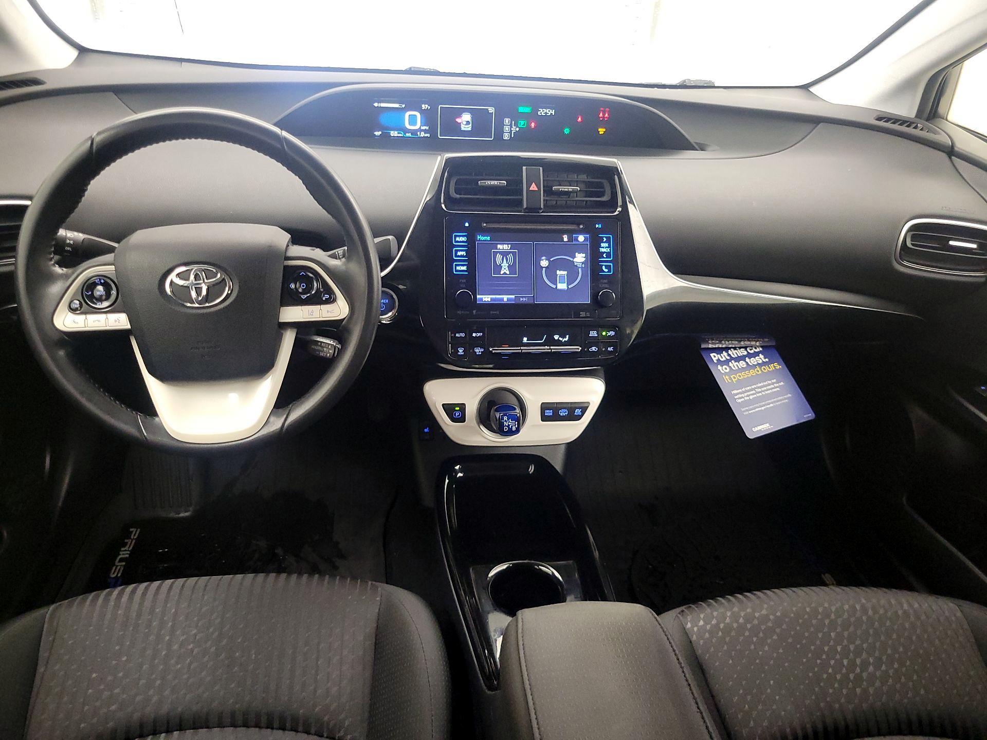 Thumbnail: 2017 Toyota Prius Prime - 9