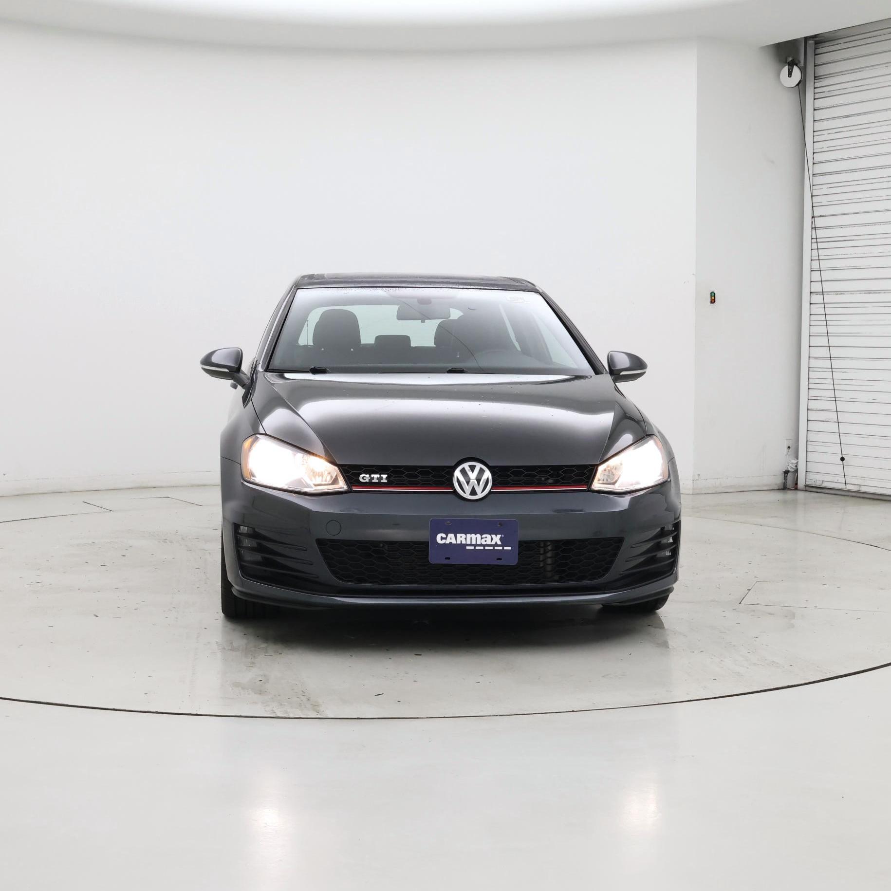 Thumbnail: 2016 Volkswagen Golf - 5