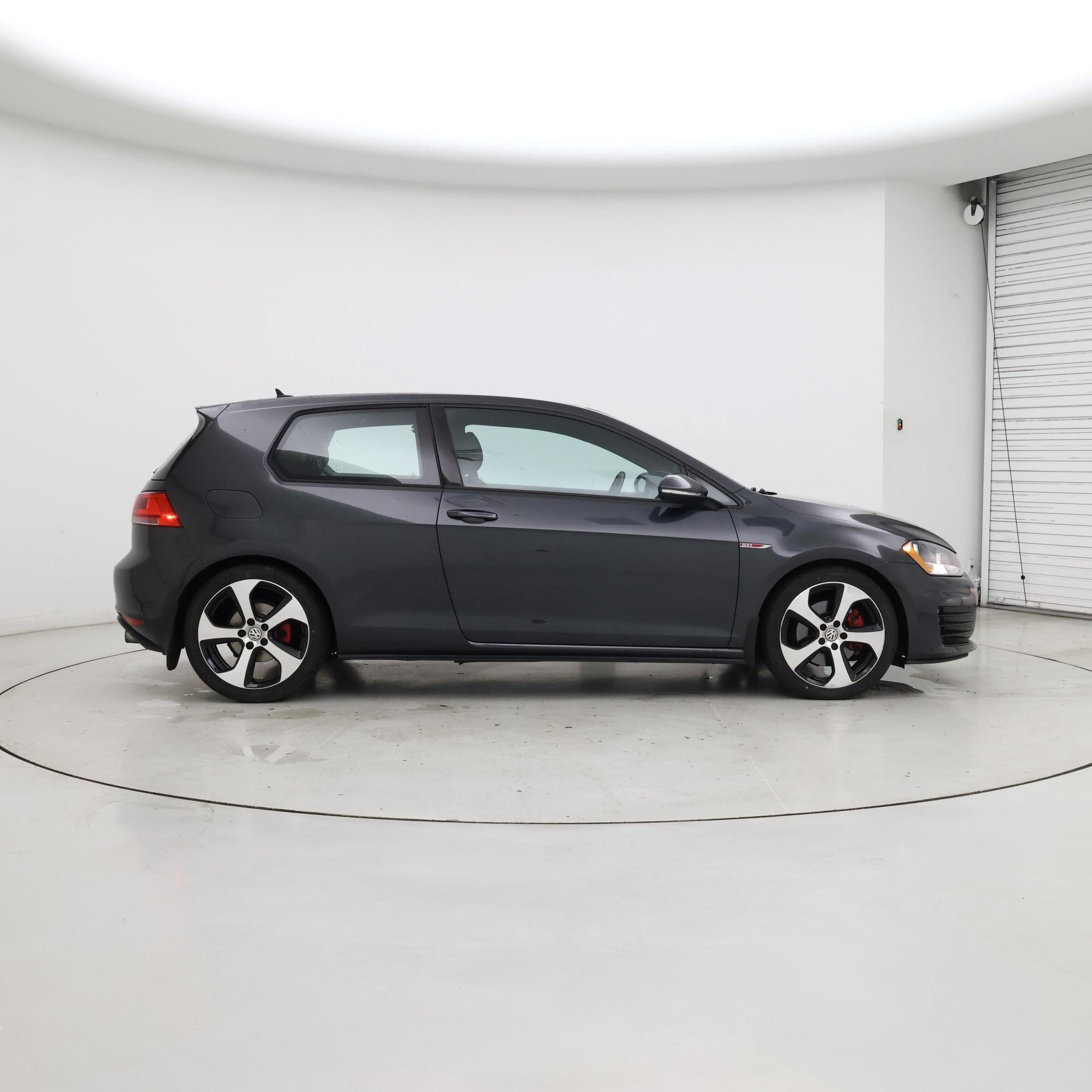 Thumbnail: 2016 Volkswagen Golf - 7