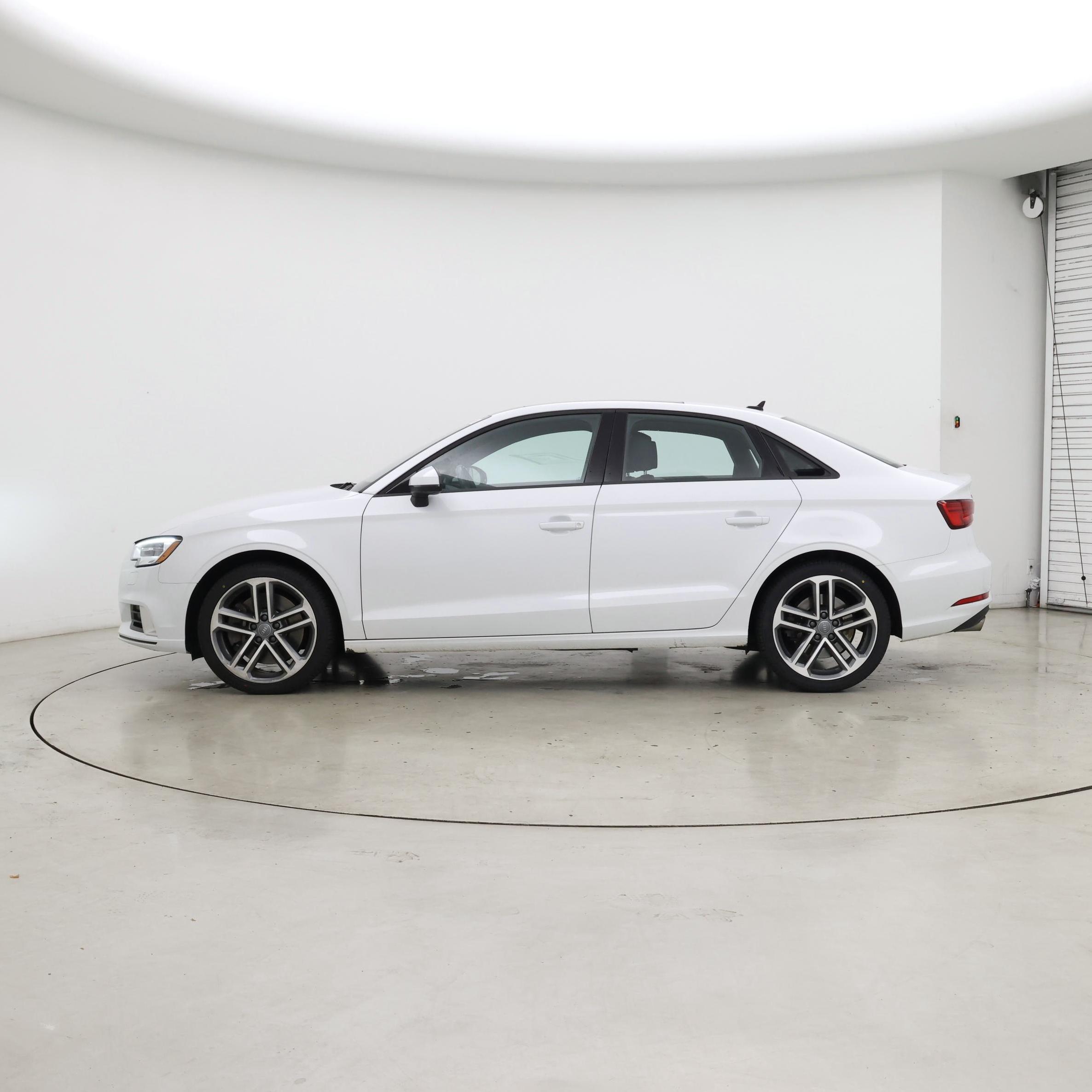Thumbnail: 2019 Audi A3 - 3