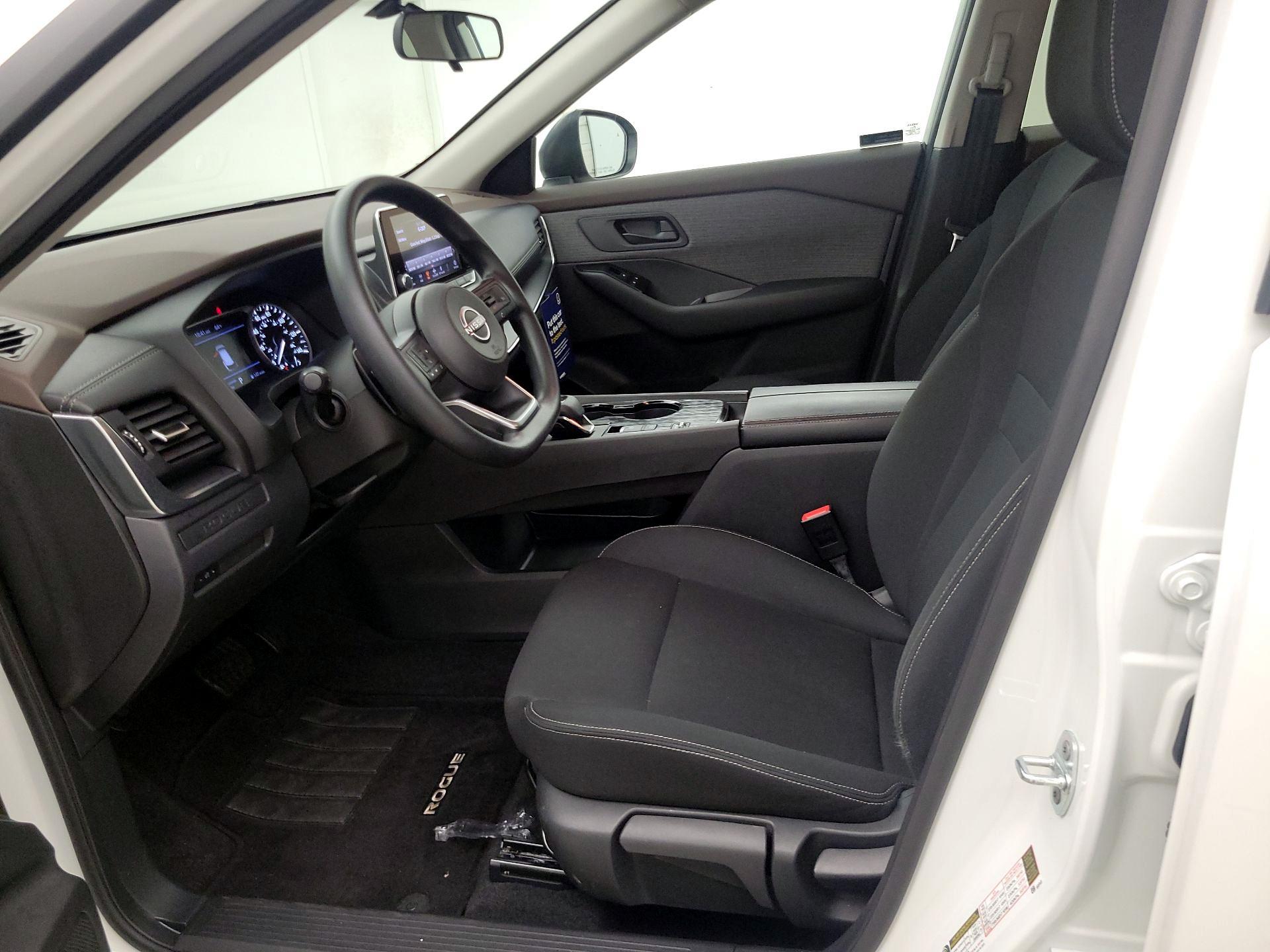 Thumbnail: 2023 Nissan Rogue - 11