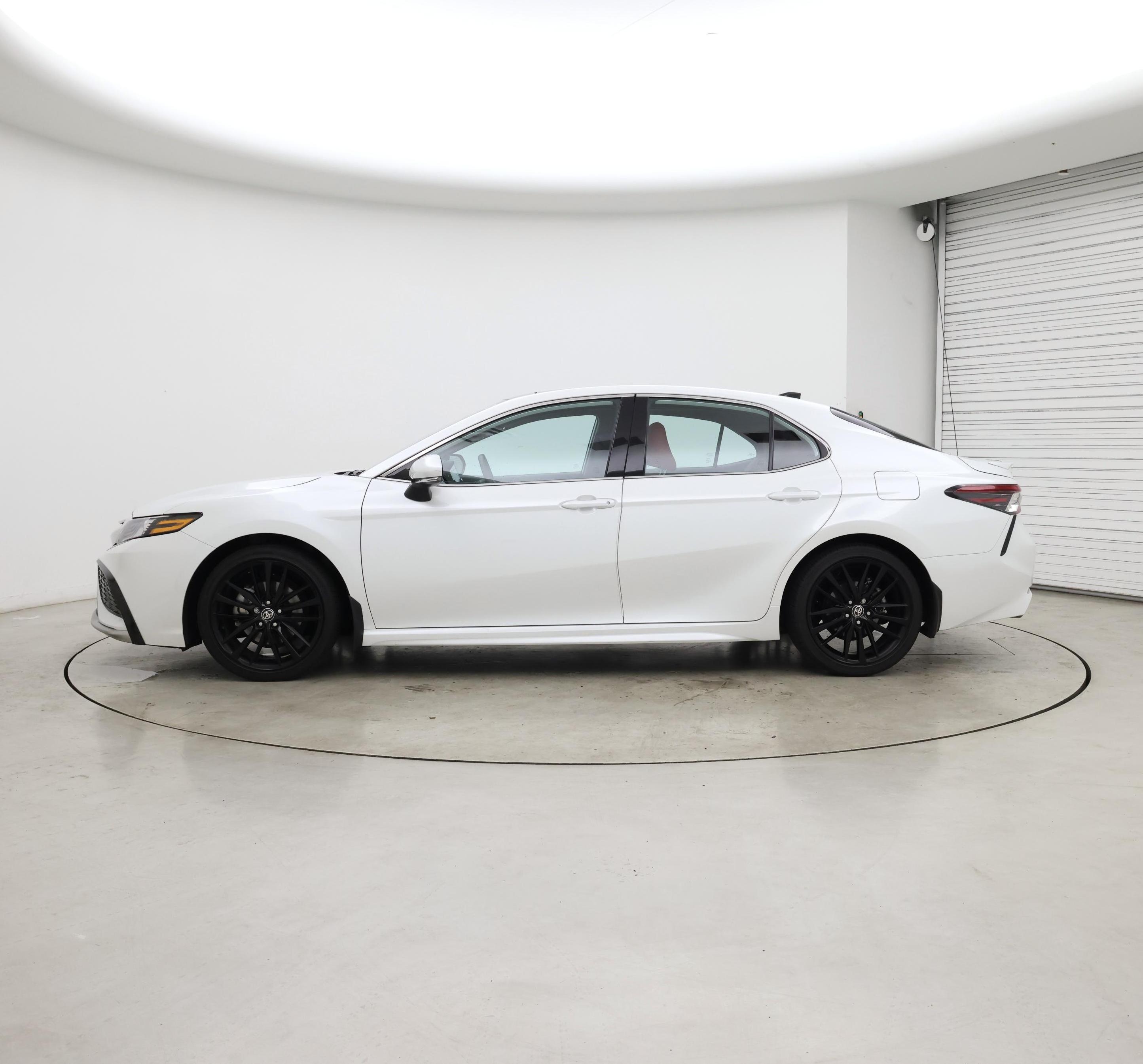 Thumbnail: 2023 Toyota Camry - 3