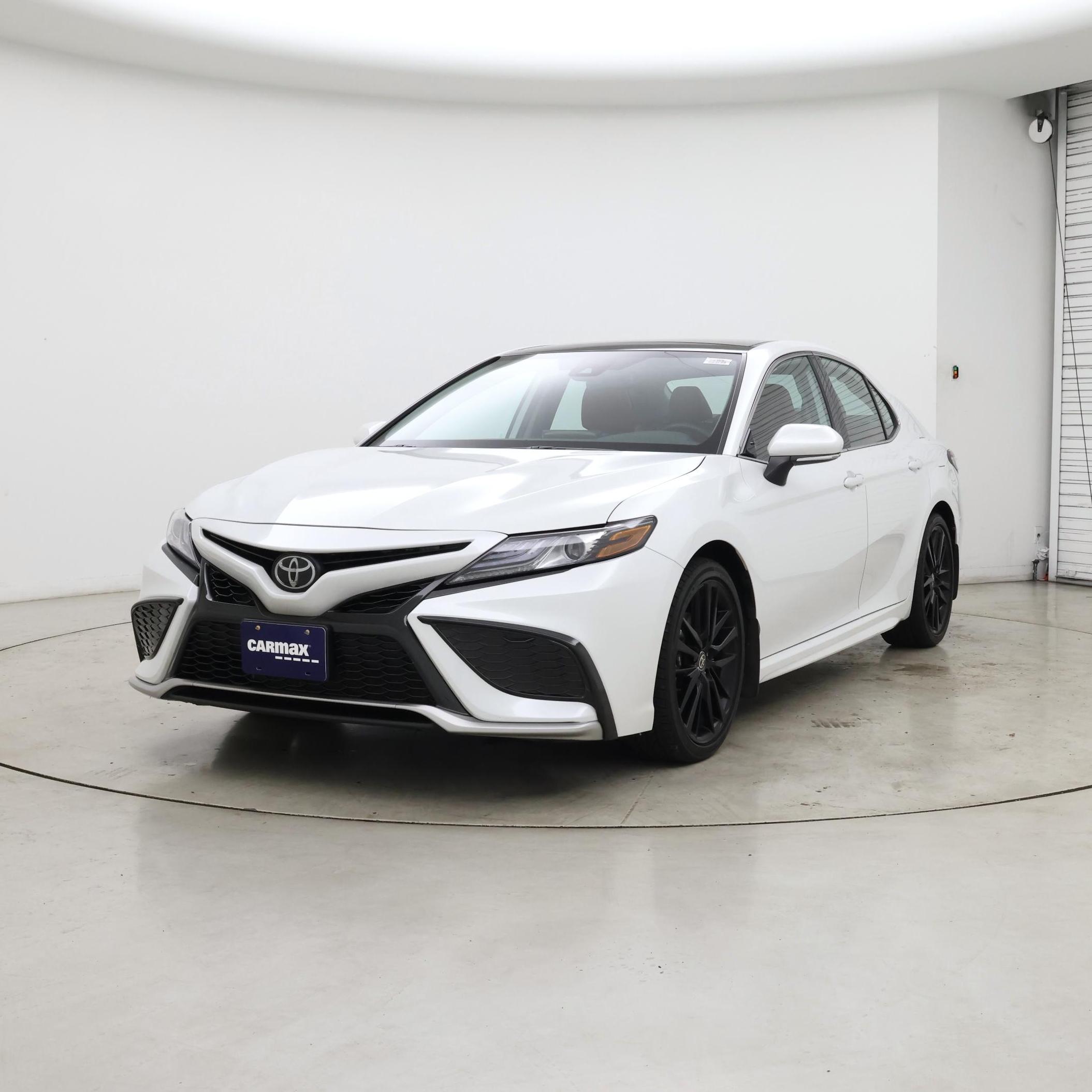Thumbnail: 2023 Toyota Camry - 4