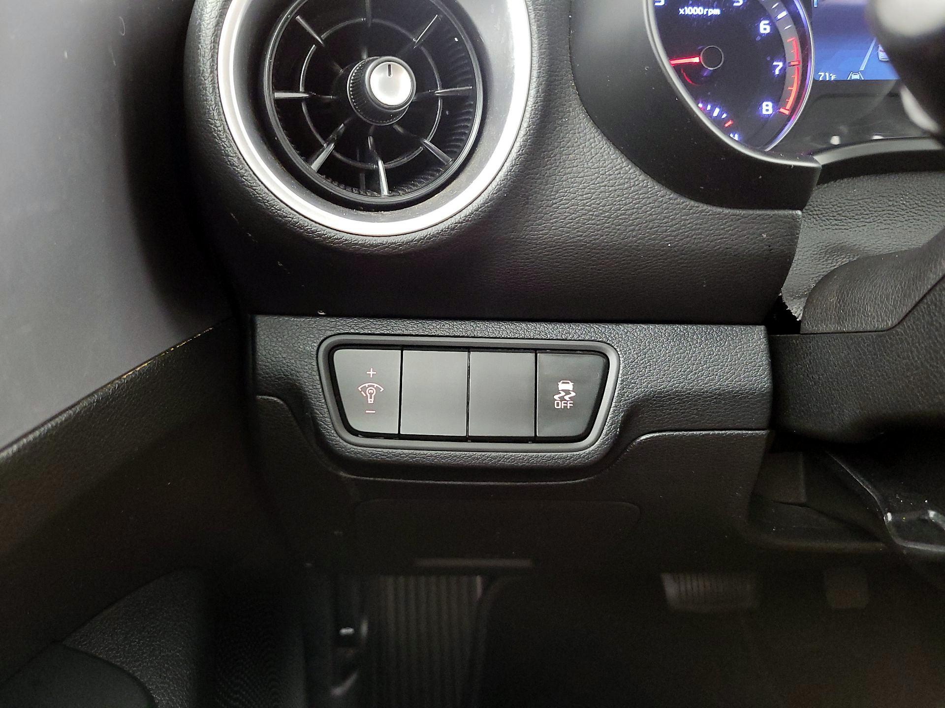 Thumbnail: 2023 Kia Forte - 13