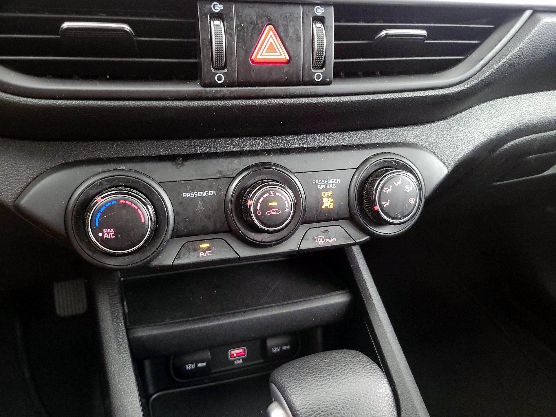 Thumbnail: 2023 Kia Forte - 16