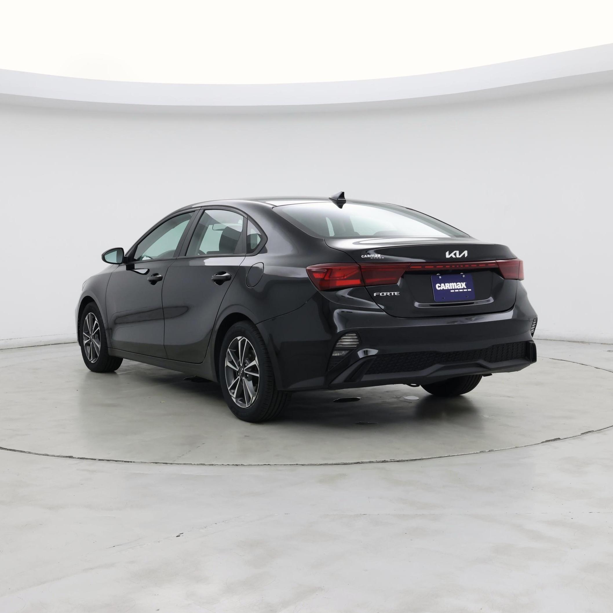 Thumbnail: 2023 Kia Forte - 2