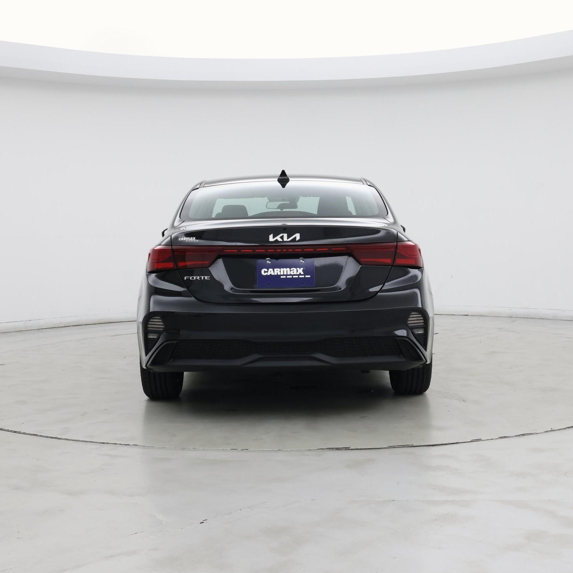 Thumbnail: 2023 Kia Forte - 6