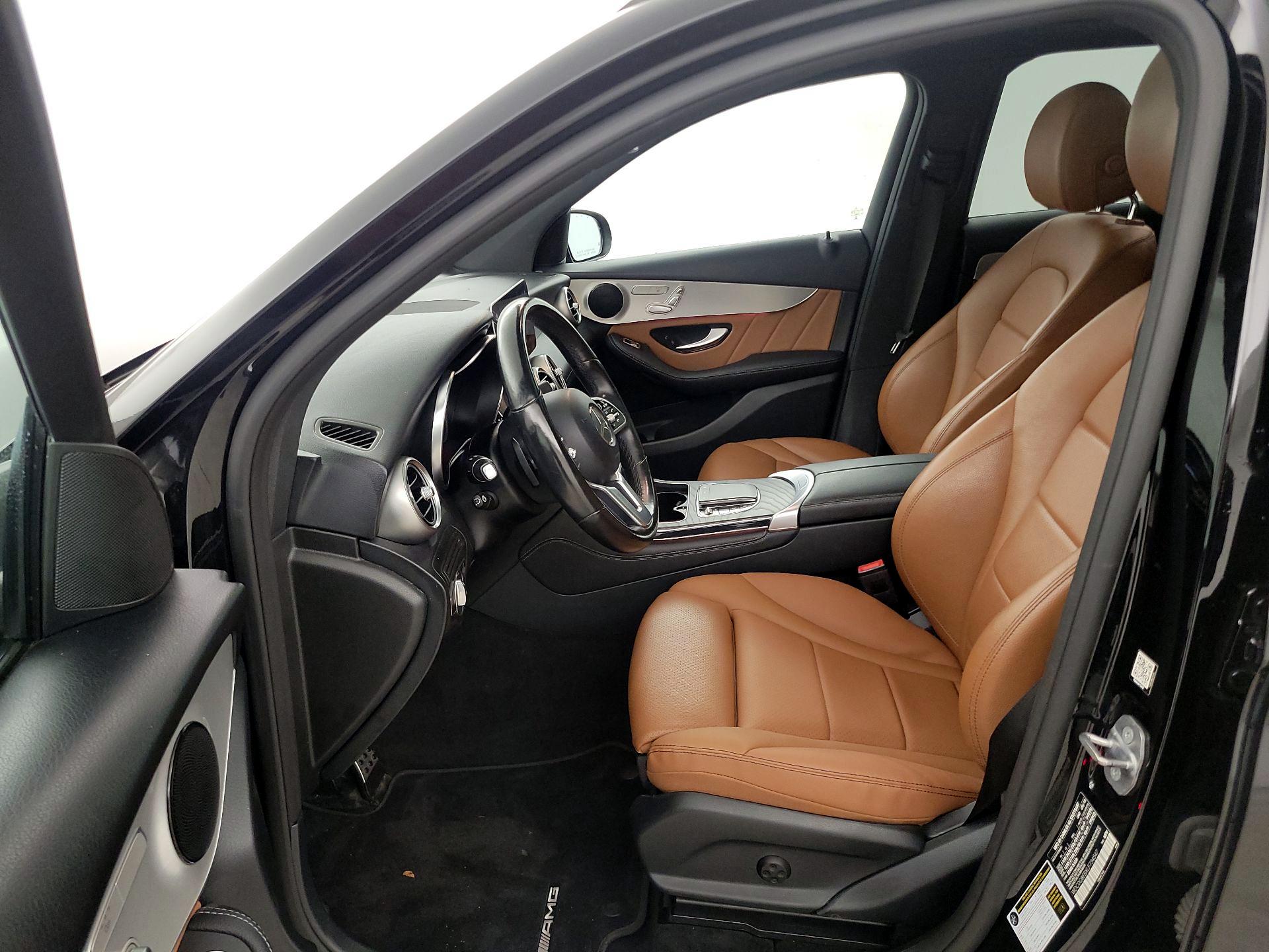 Thumbnail: 2020 Mercedes-Benz GLC - 9