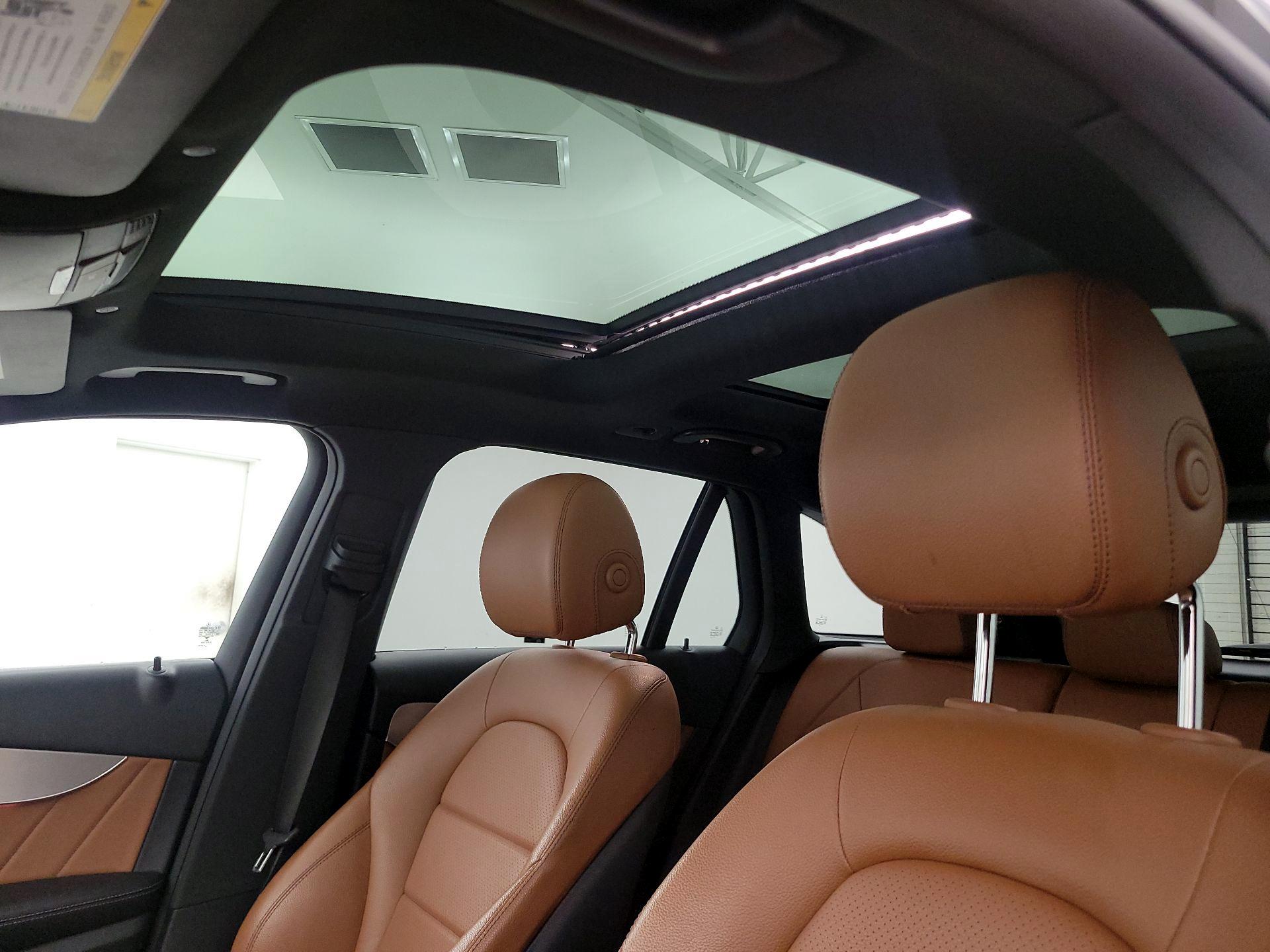 Thumbnail: 2020 Mercedes-Benz GLC - 17
