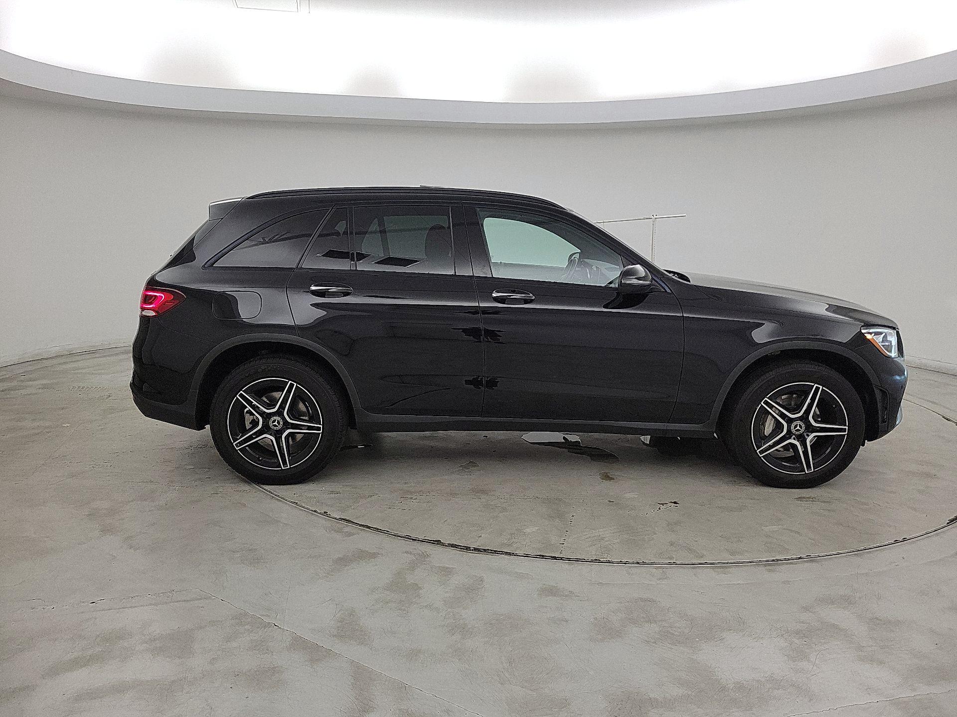 Thumbnail: 2020 Mercedes-Benz GLC - 4