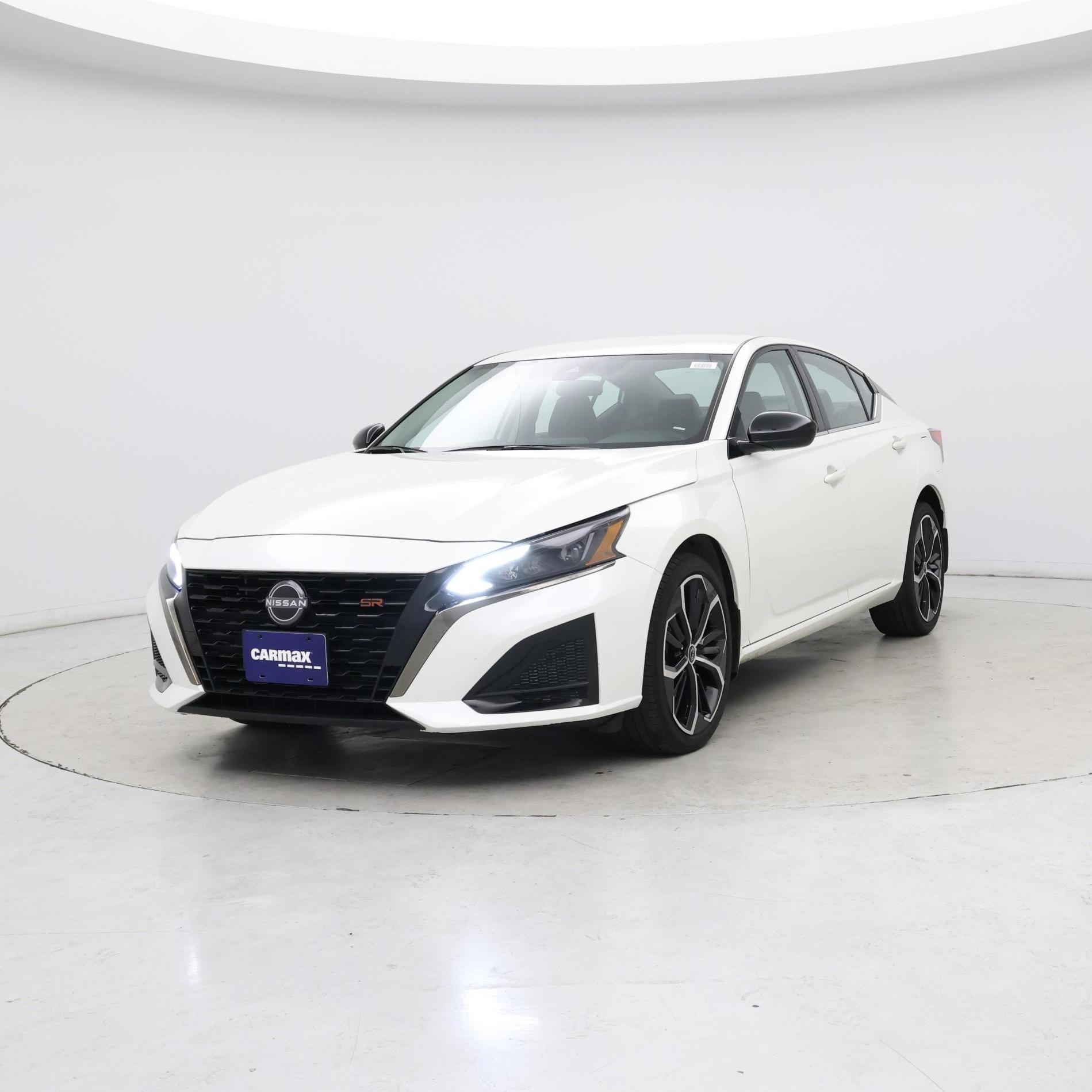 Thumbnail: 2023 Nissan Altima - 4