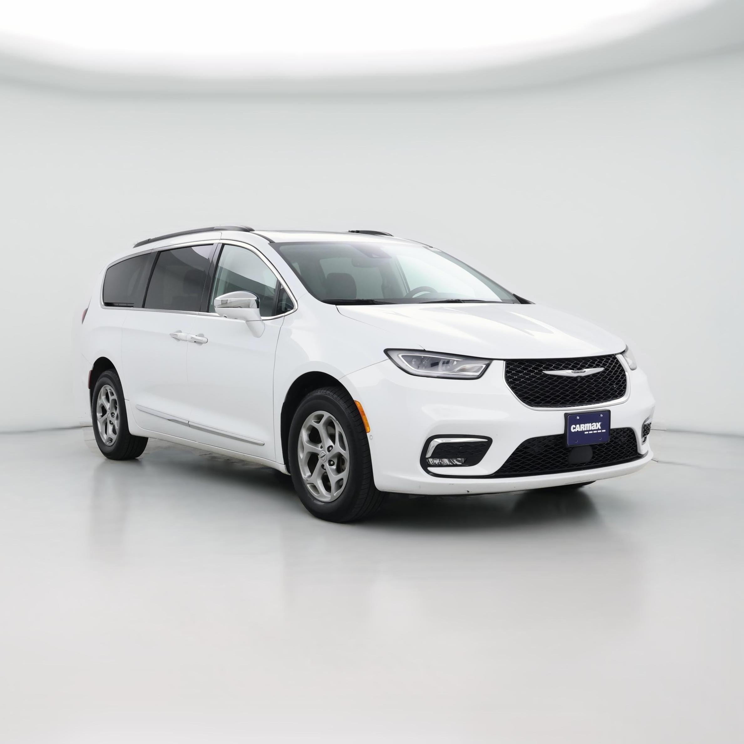 Thumbnail: 2022 Chrysler Pacifica - 1