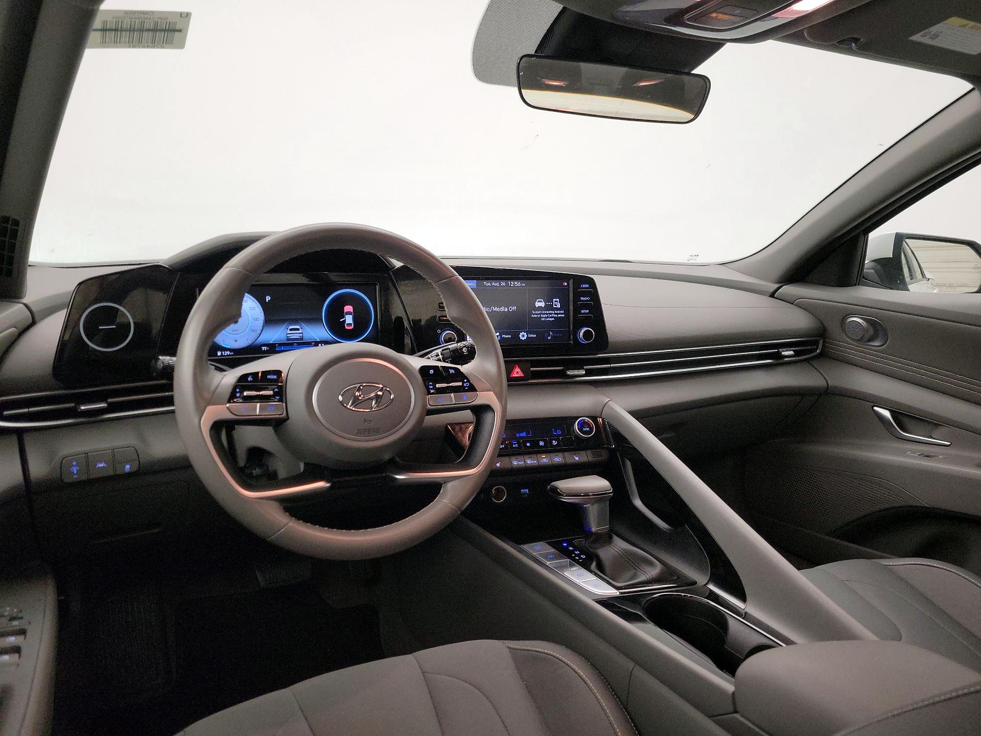 Thumbnail: 2022 Hyundai Elantra - 9