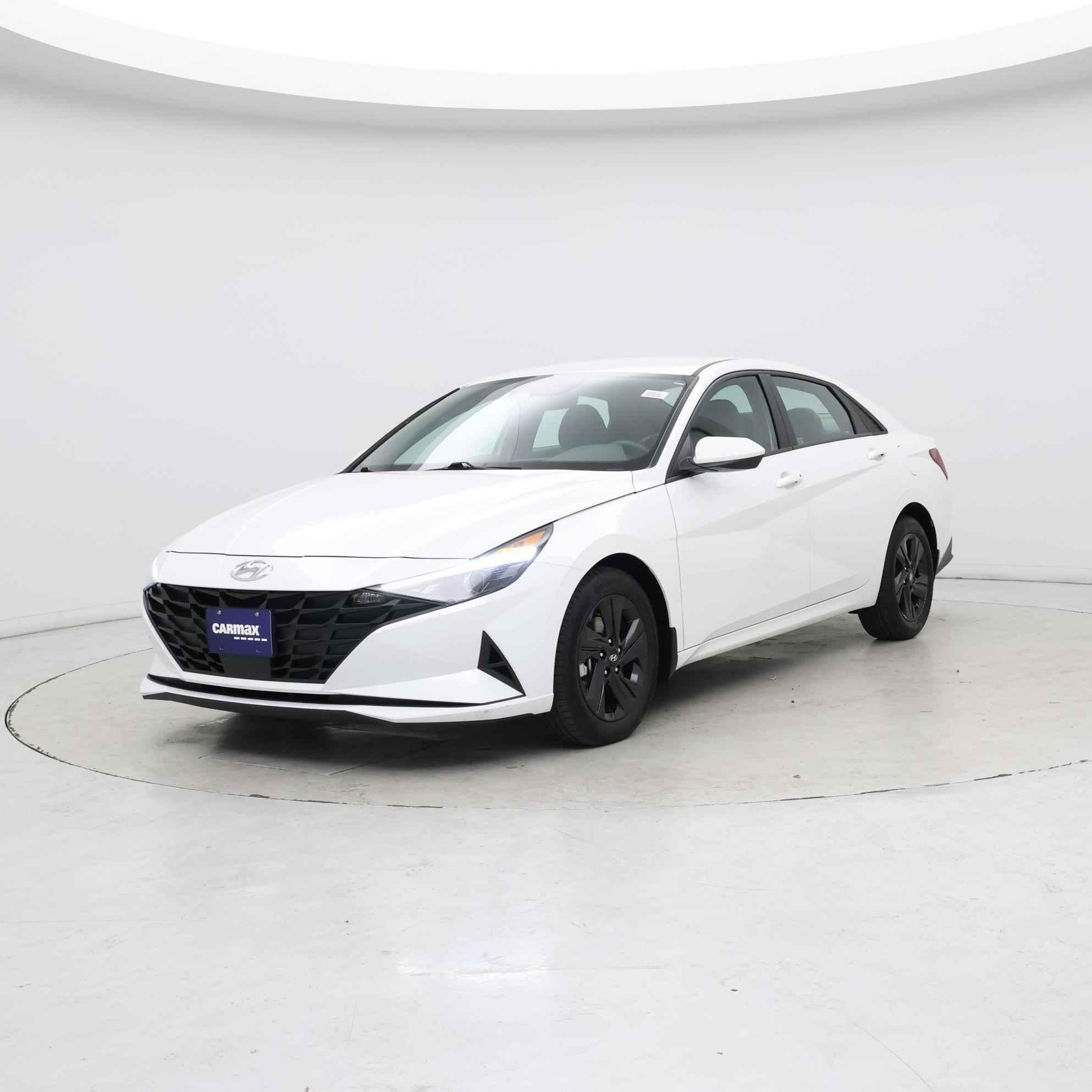 Thumbnail: 2022 Hyundai Elantra - 4