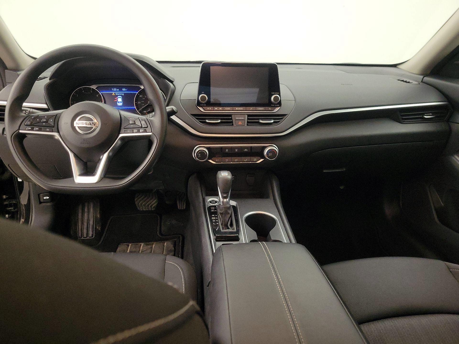 Thumbnail: 2022 Nissan Altima - 9