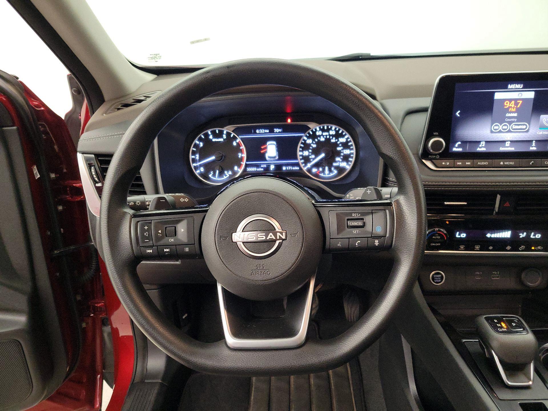 Thumbnail: 2022 Nissan Rogue - 10