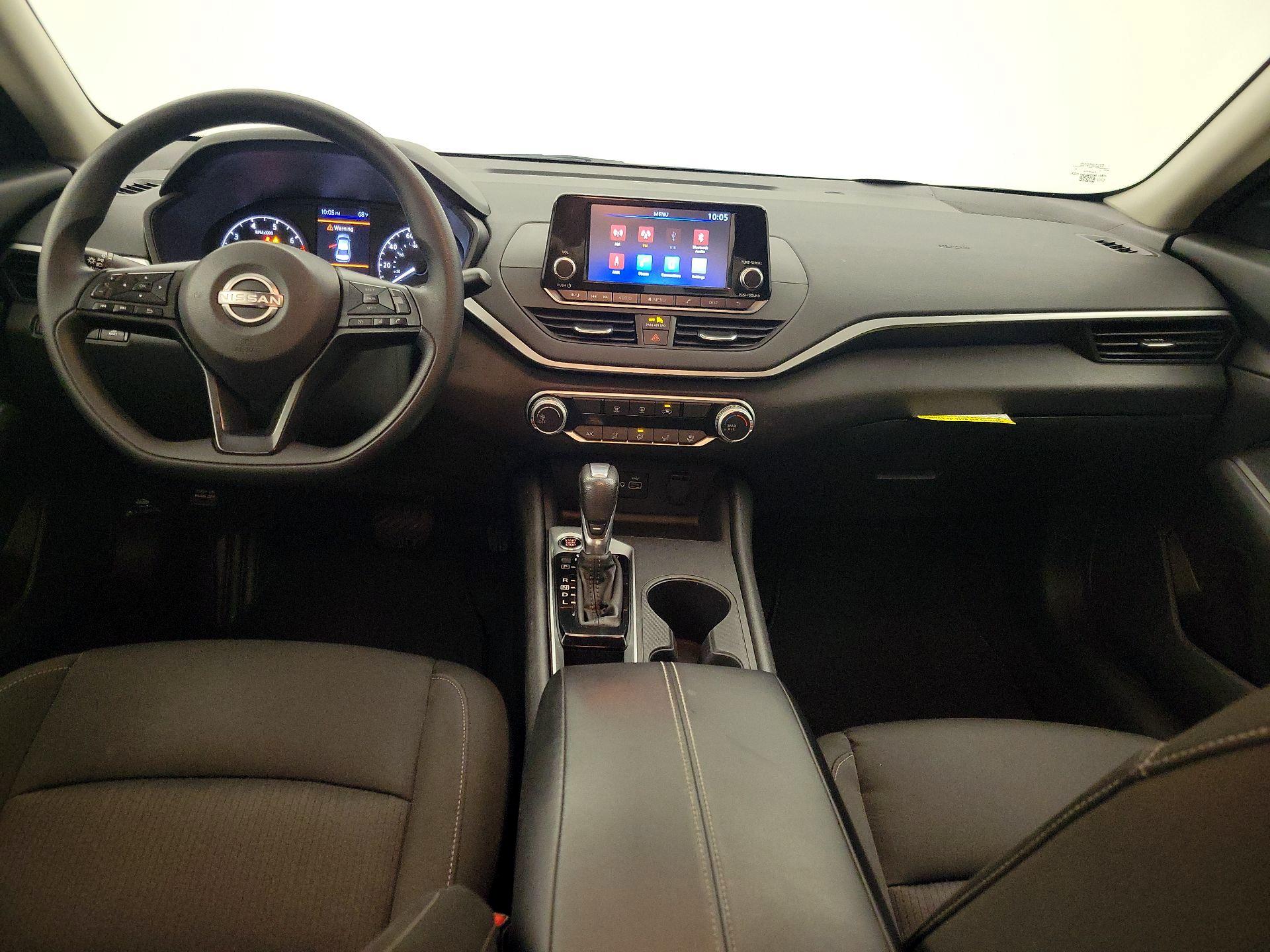 Thumbnail: 2023 Nissan Altima - 9
