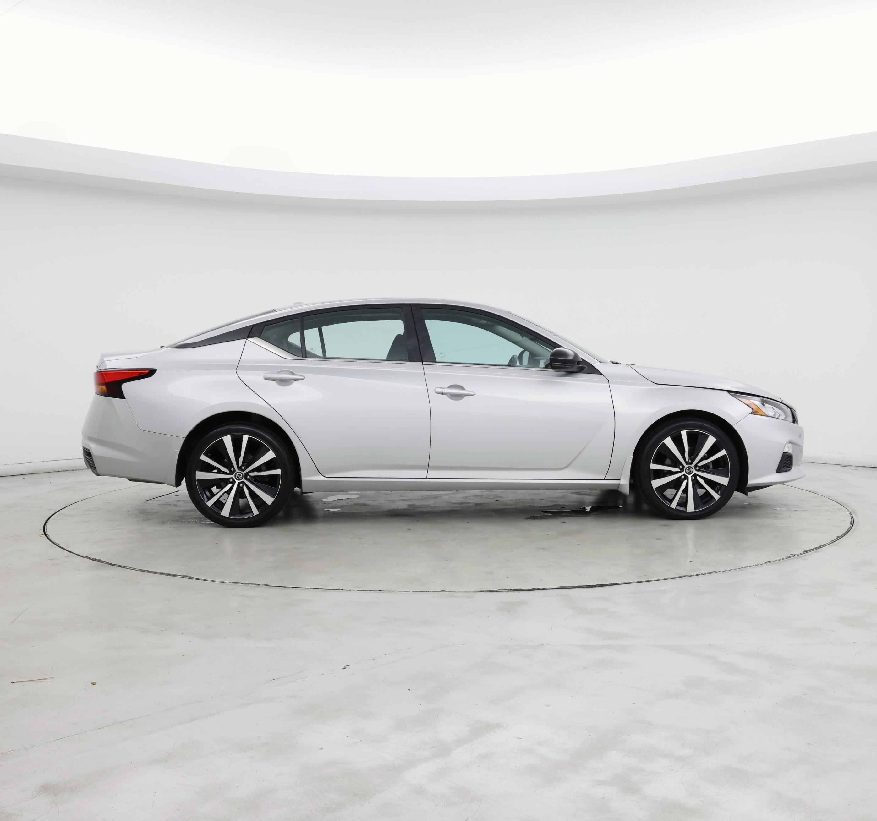Thumbnail: 2021 Nissan Altima - 7