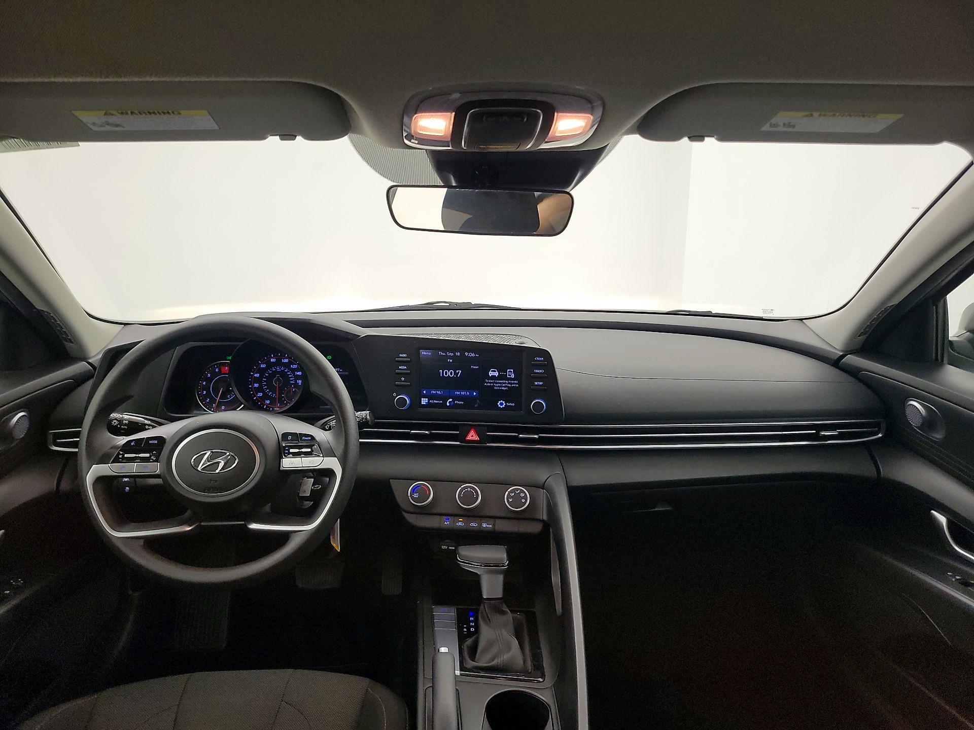 Thumbnail: 2023 Hyundai Elantra - 9