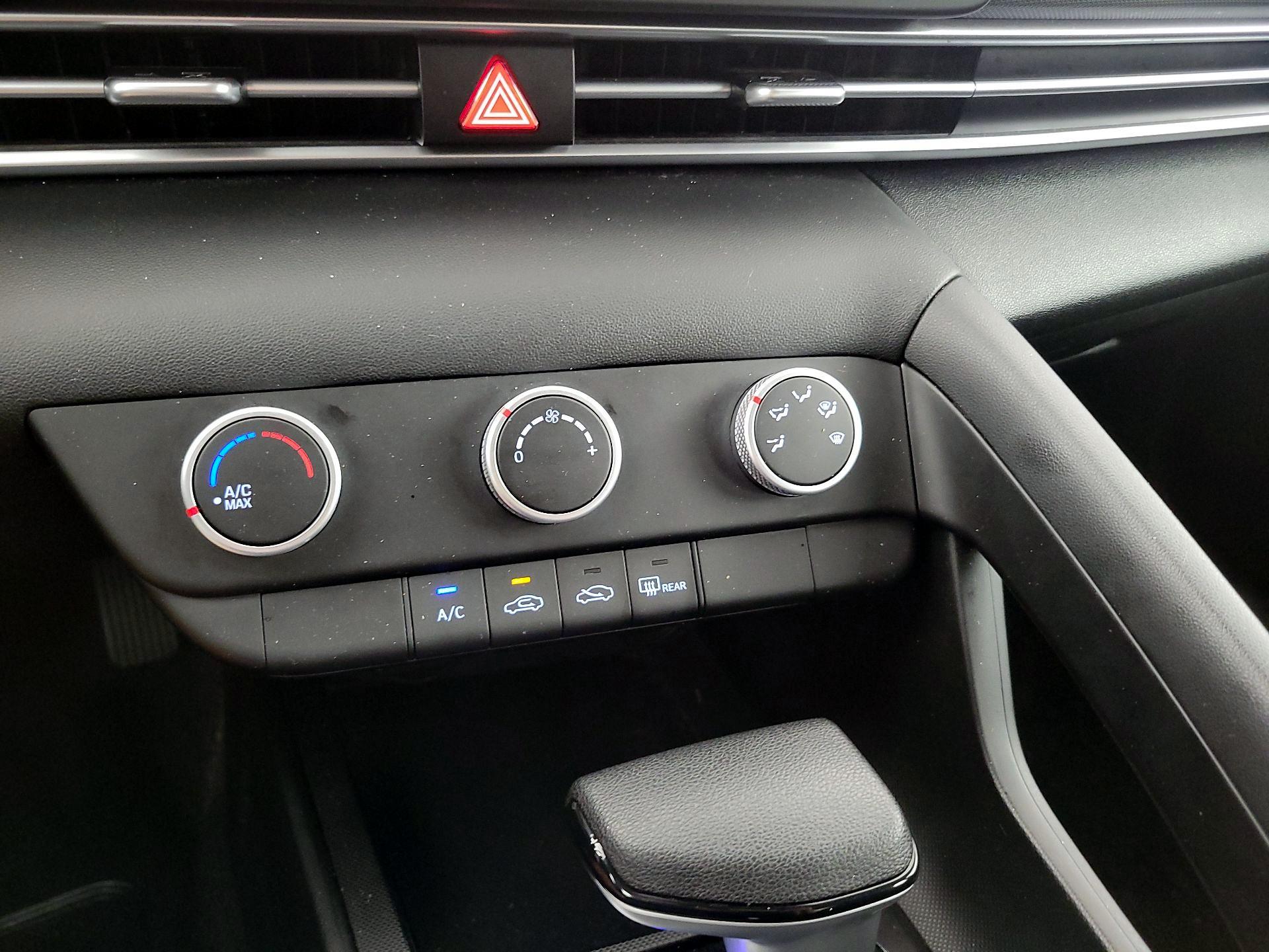 Thumbnail: 2023 Hyundai Elantra - 16