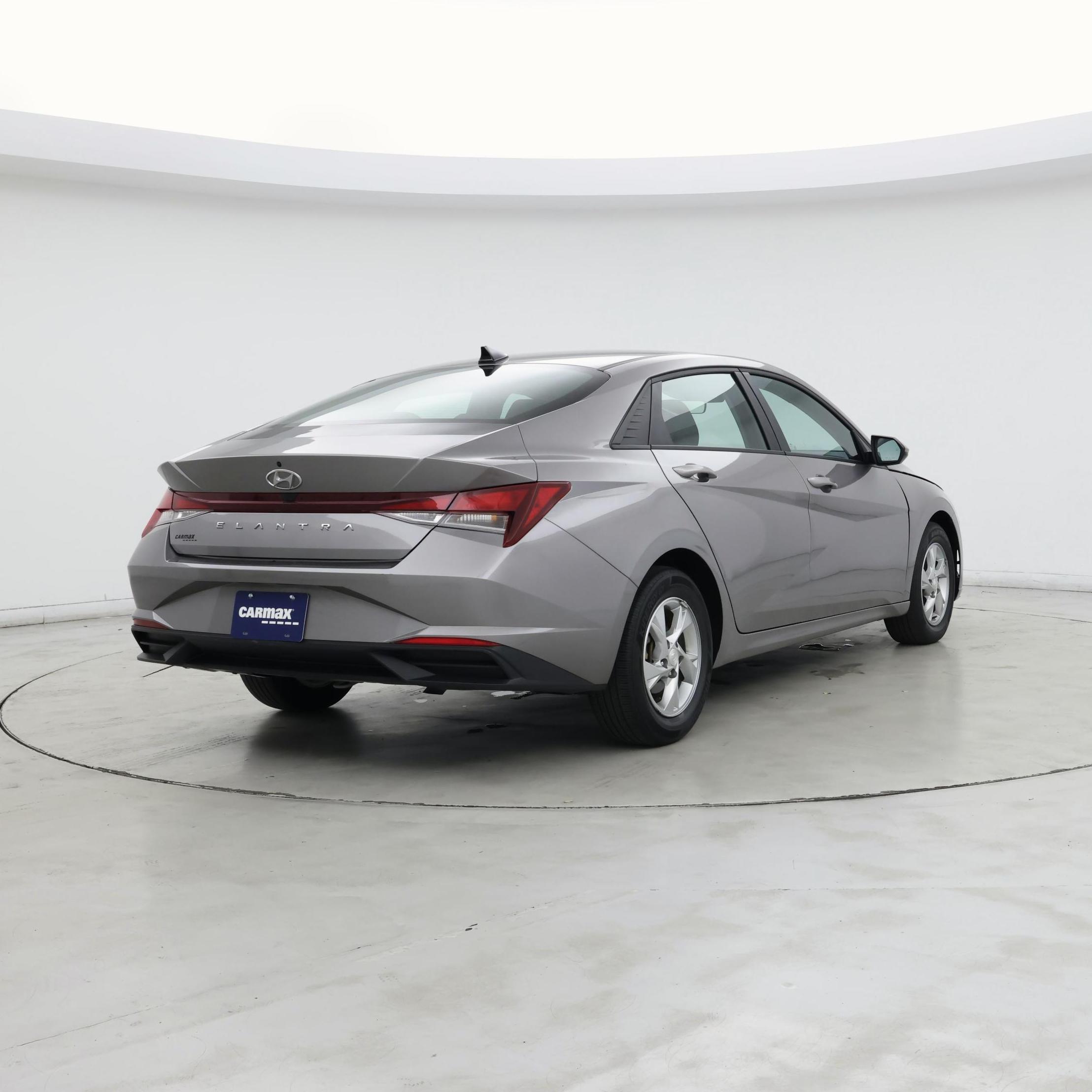 Thumbnail: 2023 Hyundai Elantra - 8