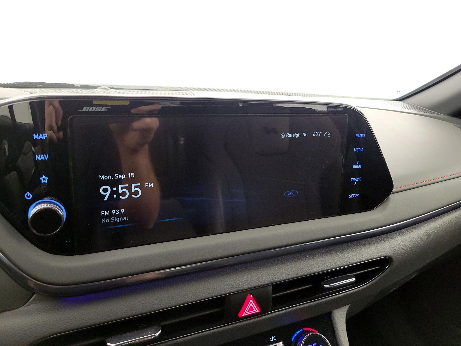 Thumbnail: 2022 Hyundai Sonata - 16