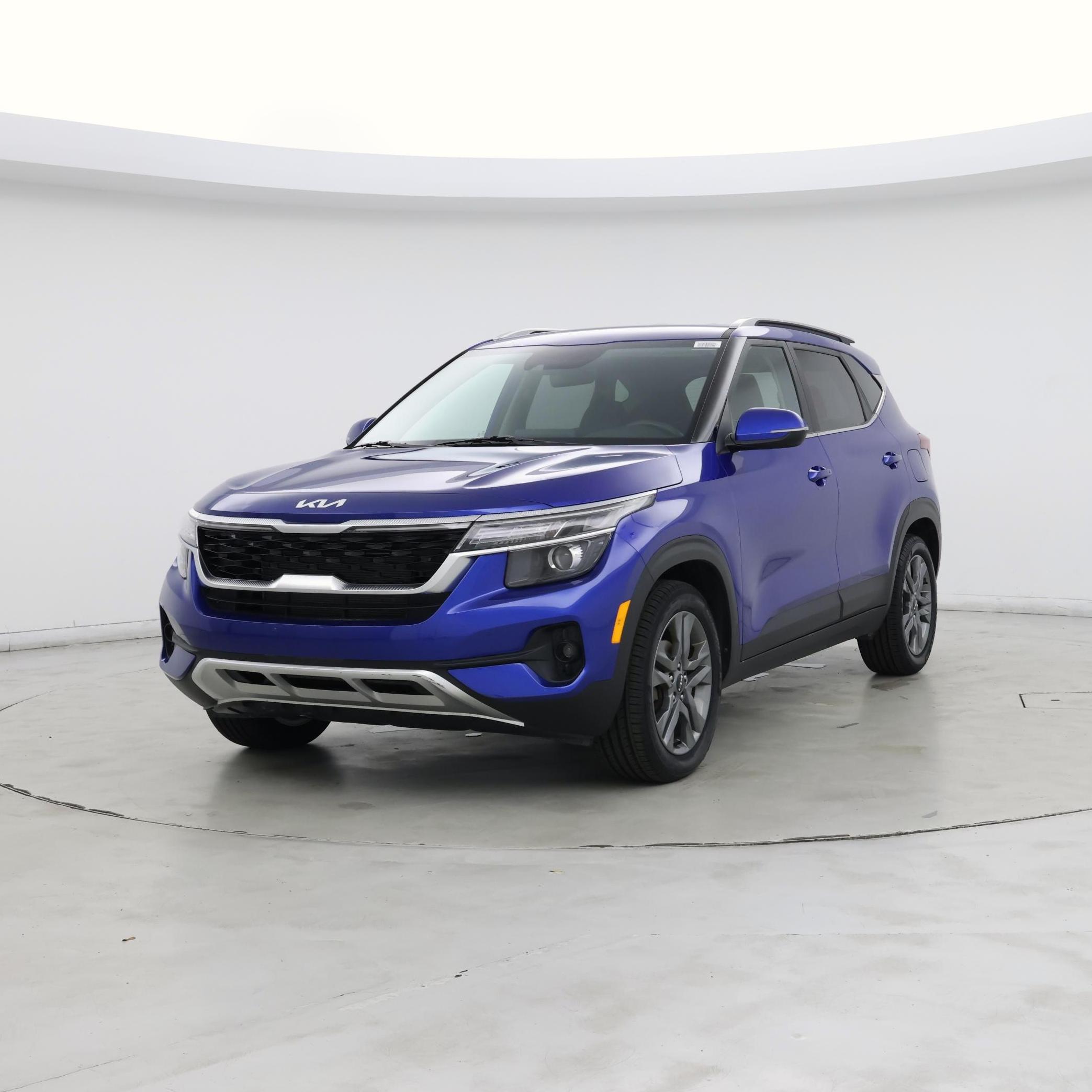 Thumbnail: 2023 Kia Seltos - 4