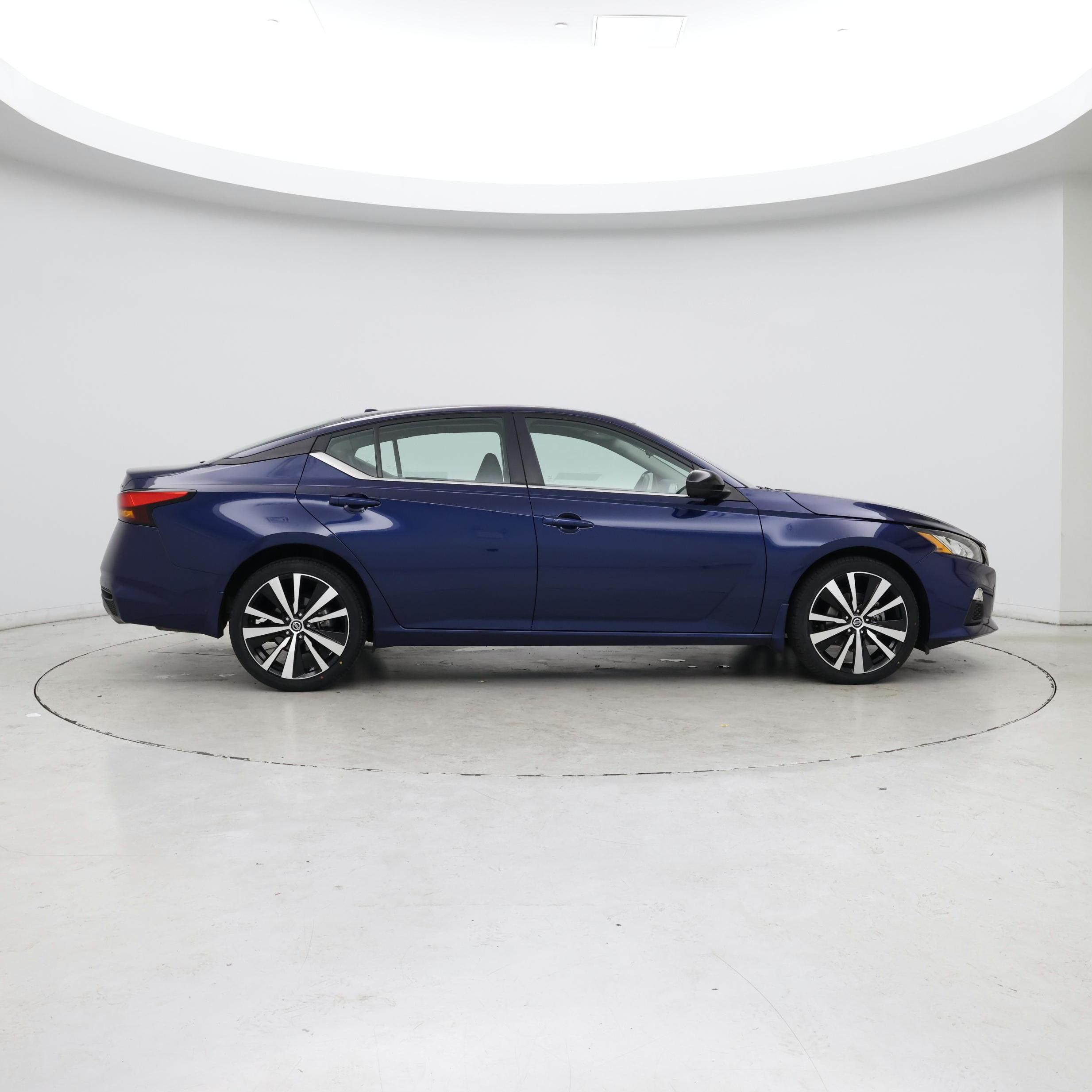 Thumbnail: 2022 Nissan Altima - 7