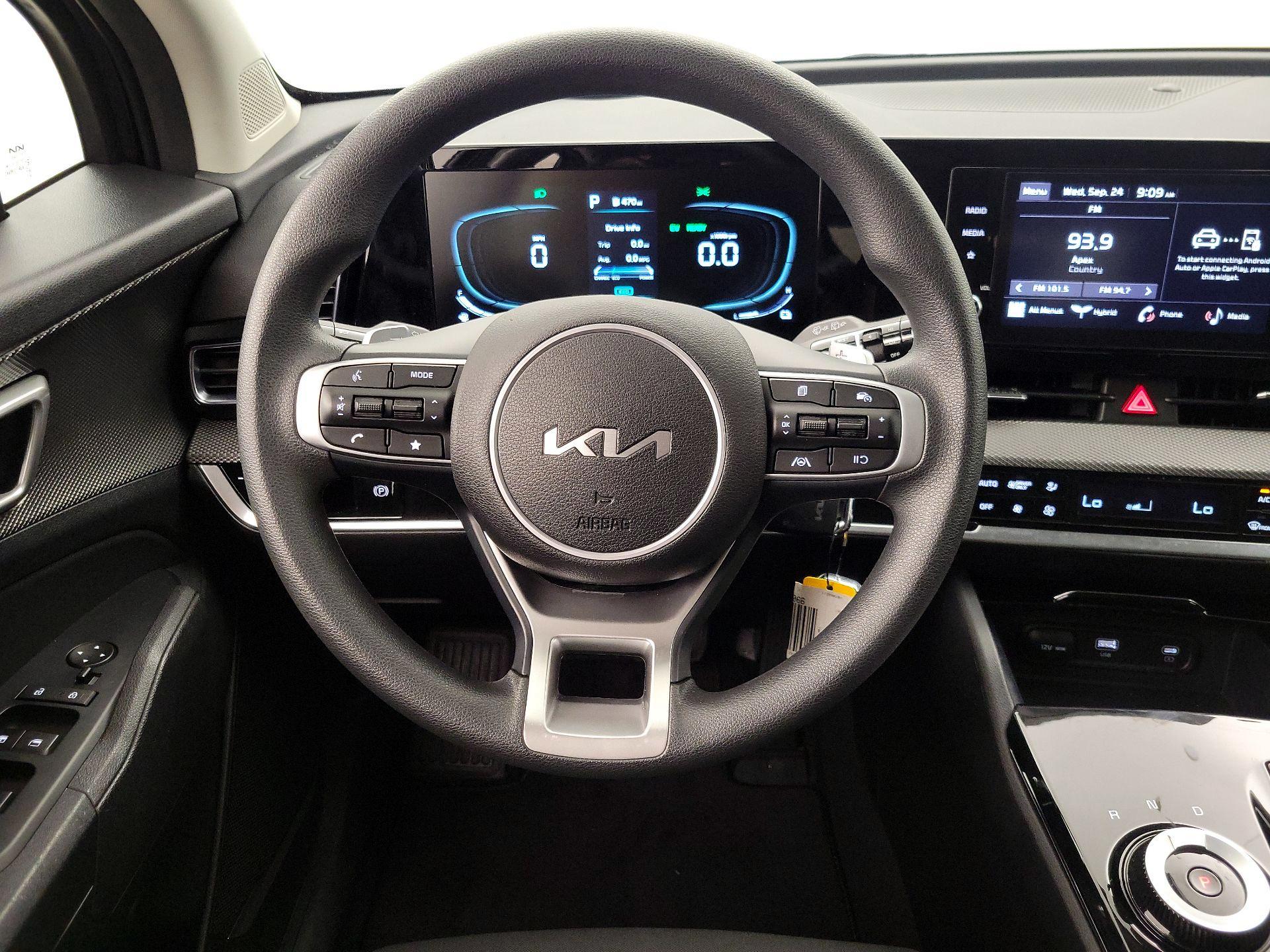 Thumbnail: 2023 Kia Sportage - 10